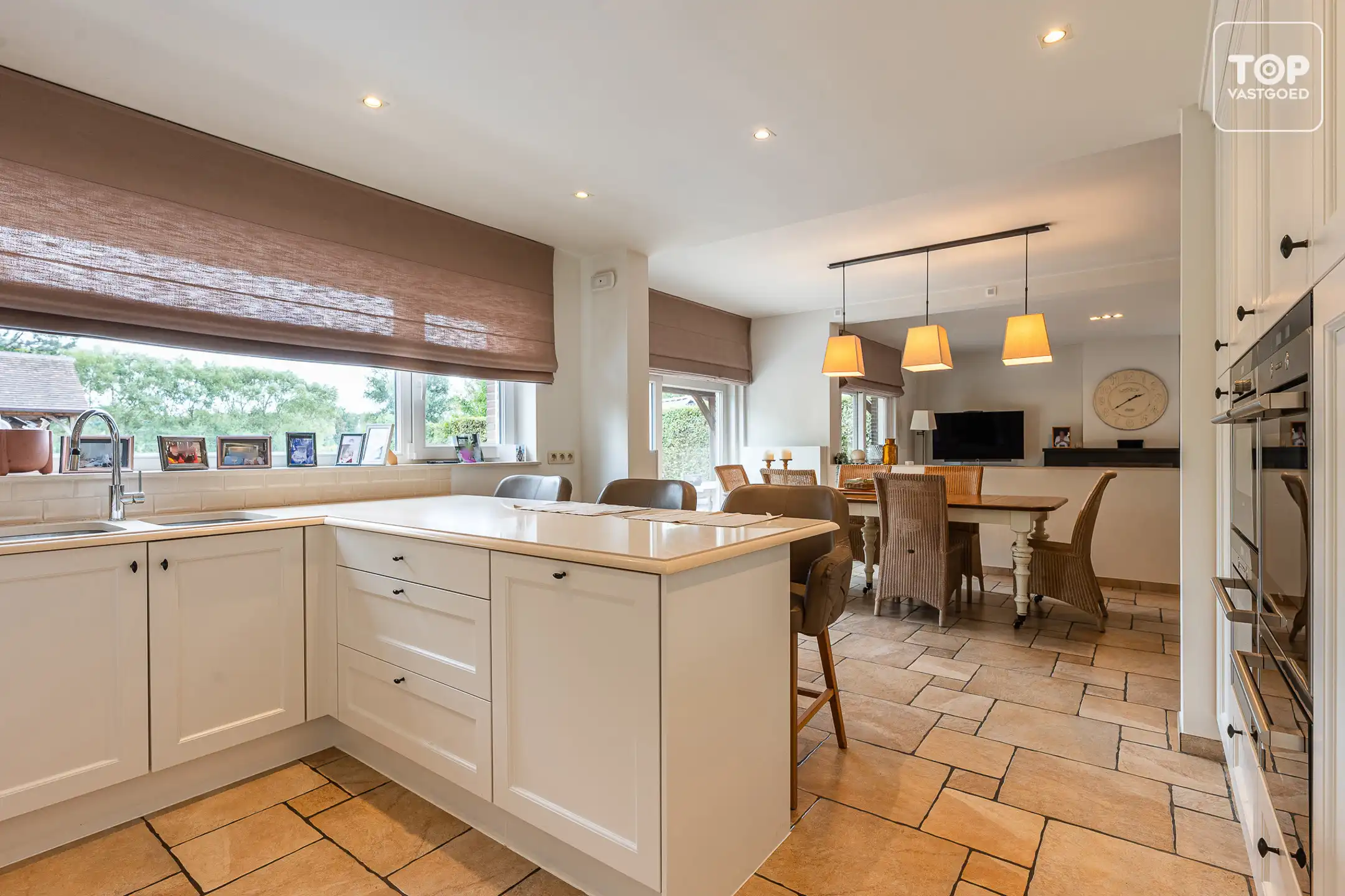 Kwalitatieve villa met 4 slaapkamers en fantastische tuin foto 10