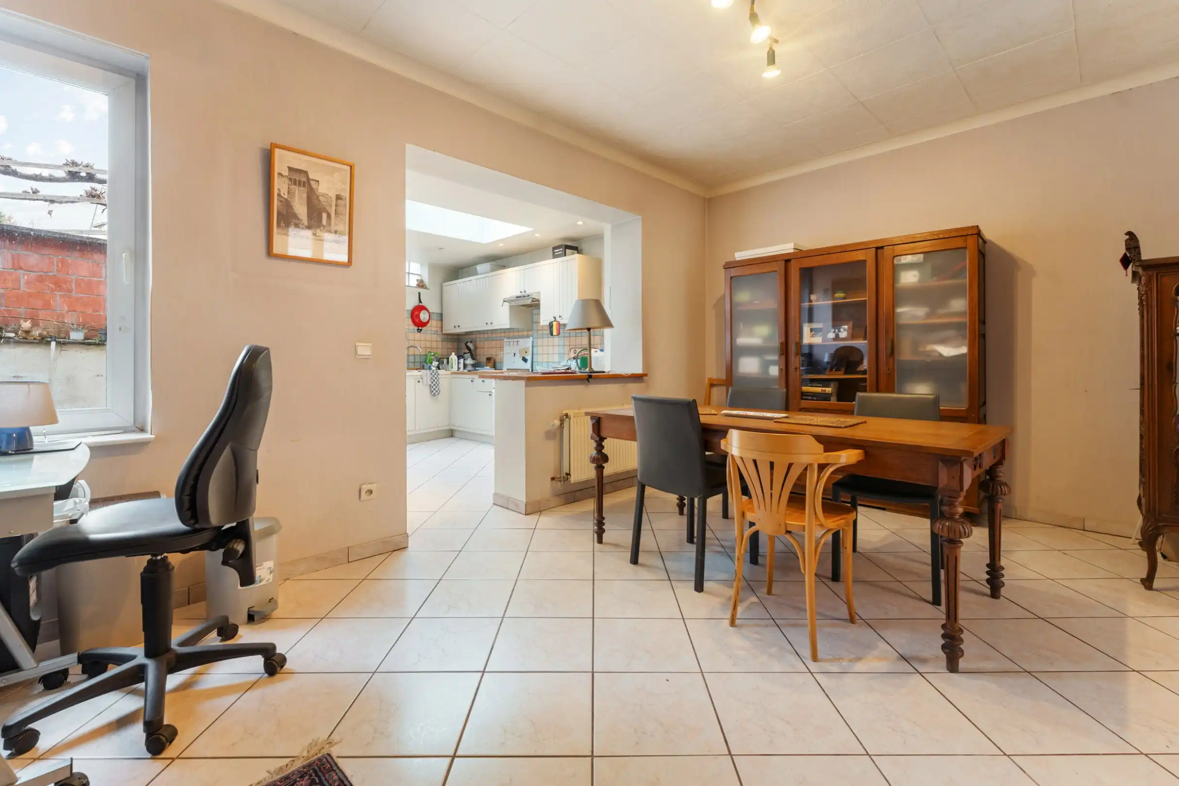 Charmante rijwoning op een toplocatie in hartje Tongeren. foto 5