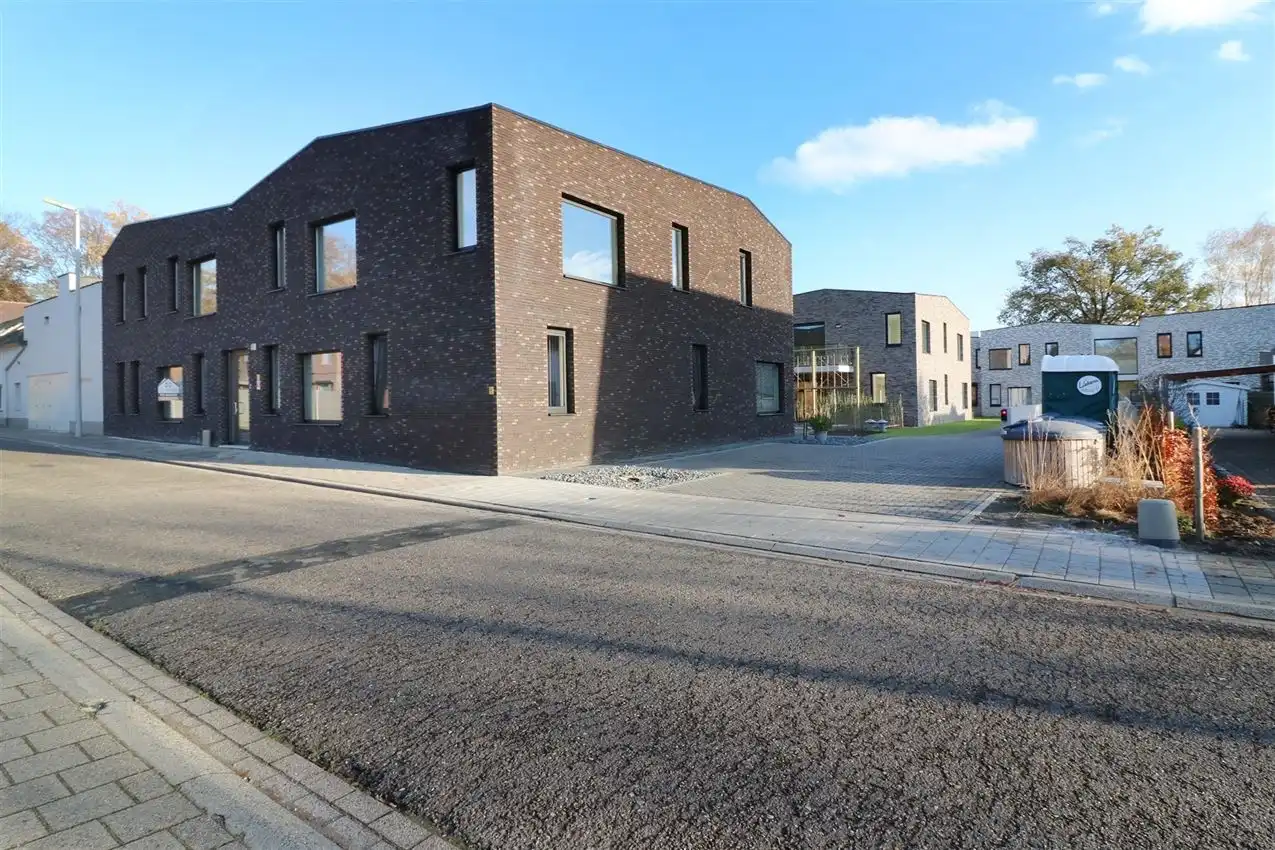Gelijkvloers appartement, 2 slpk., autostaanplaats foto 61