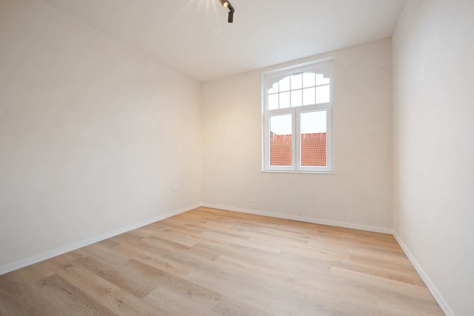 Karaktervol, gerenoveerde burgerwoning in Nieuwpoort (Vernieuwbouw - Epeil 7) – 4 slaapkamers & stadstuin foto 17