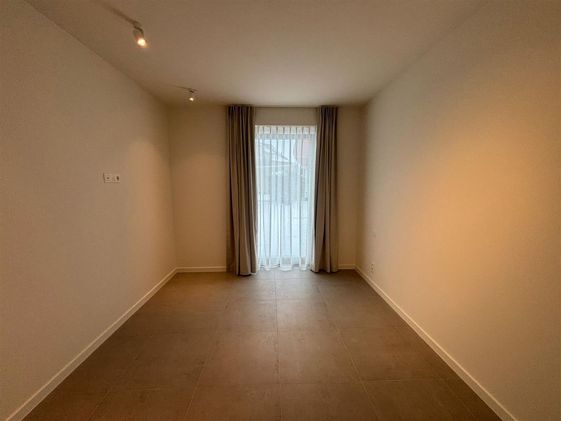 Zeer rustig gelegen, stijlvol nieuwbouwappartement met tuin en terras in Opwijk! foto 18