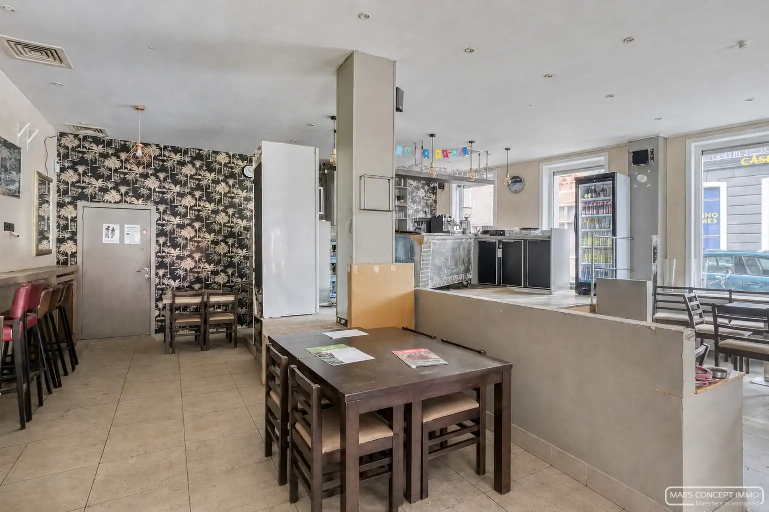 Café, appartement en te renoveren tweede verdiep te koop in Roeselare centrum foto 4