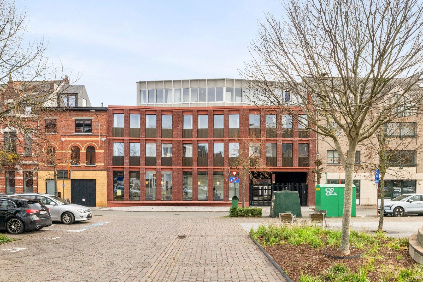 Gelijkvloerse nieuwbouwstudentenkamer met privébadkamer in hartje Kortrijk foto 16