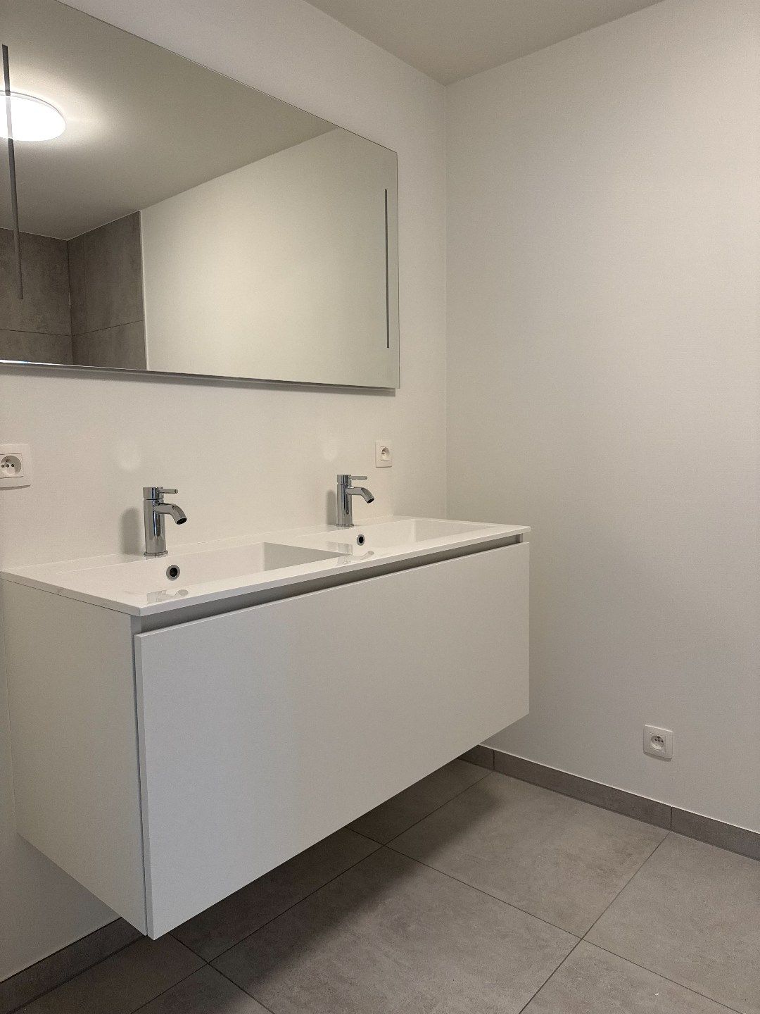 NIEUWBOUWAPPARTEMENT MET 2 SLAAPKAMERS, TERRAS, ONDERGRONDSE AUTOSTANDPLAATS EN KELDERBERGING IN RESIDENTIE "DE KWINT" TE ZONHOVEN foto 9