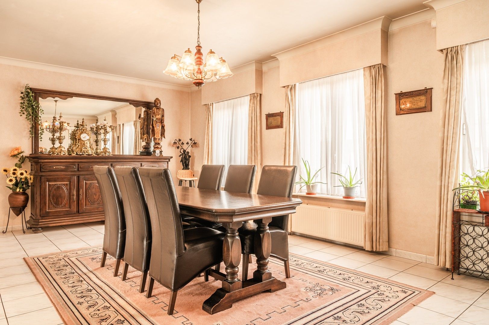 Handelspand en duplexappartement met 6 slaapkamers foto 3