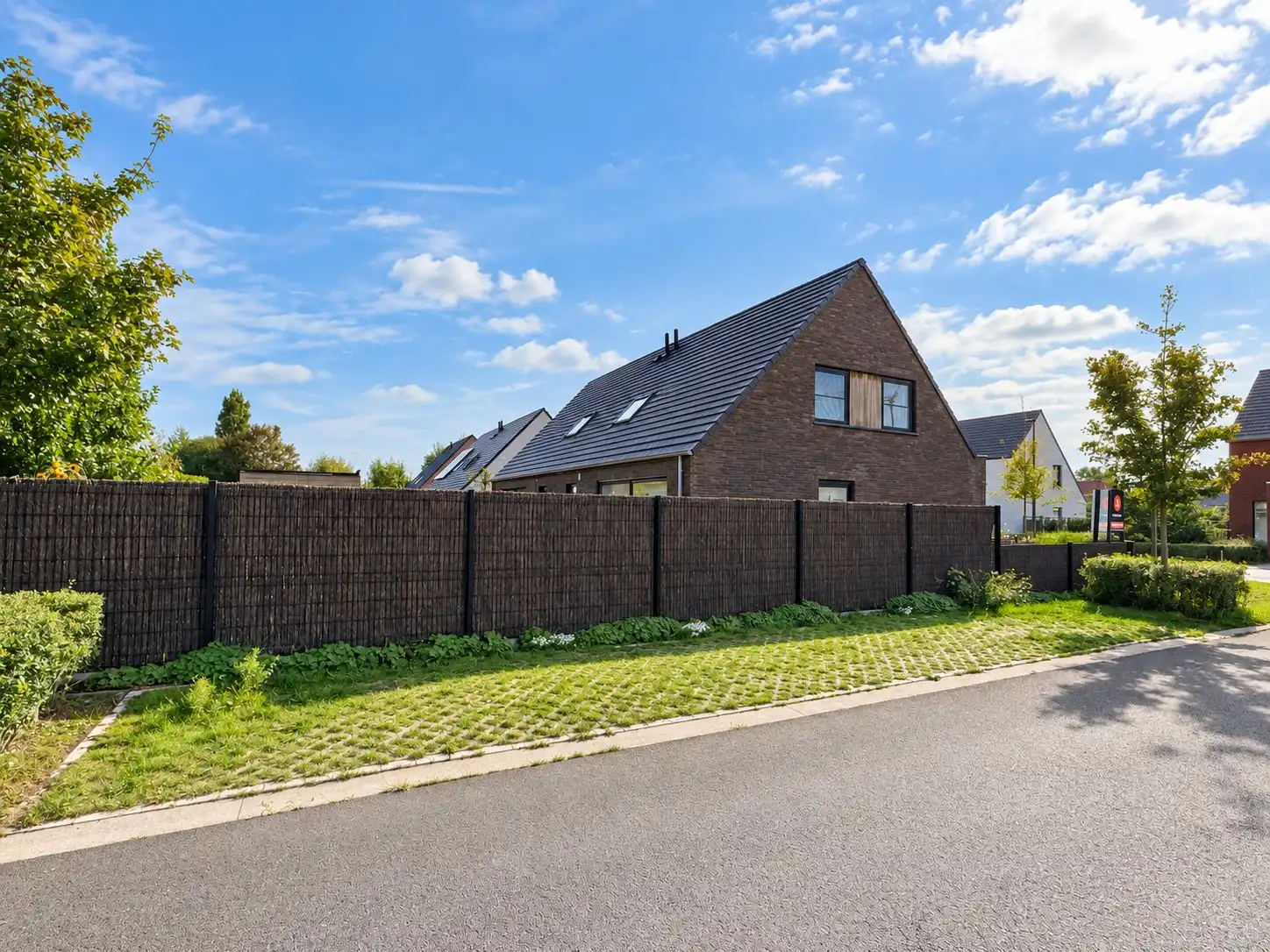 Recent, energiezuinig en tot in de puntjes afgewerkt: deze prachtige BEN-woning uit 2021 combineert modern wooncomfort met een rustige en groene ligging. foto 22