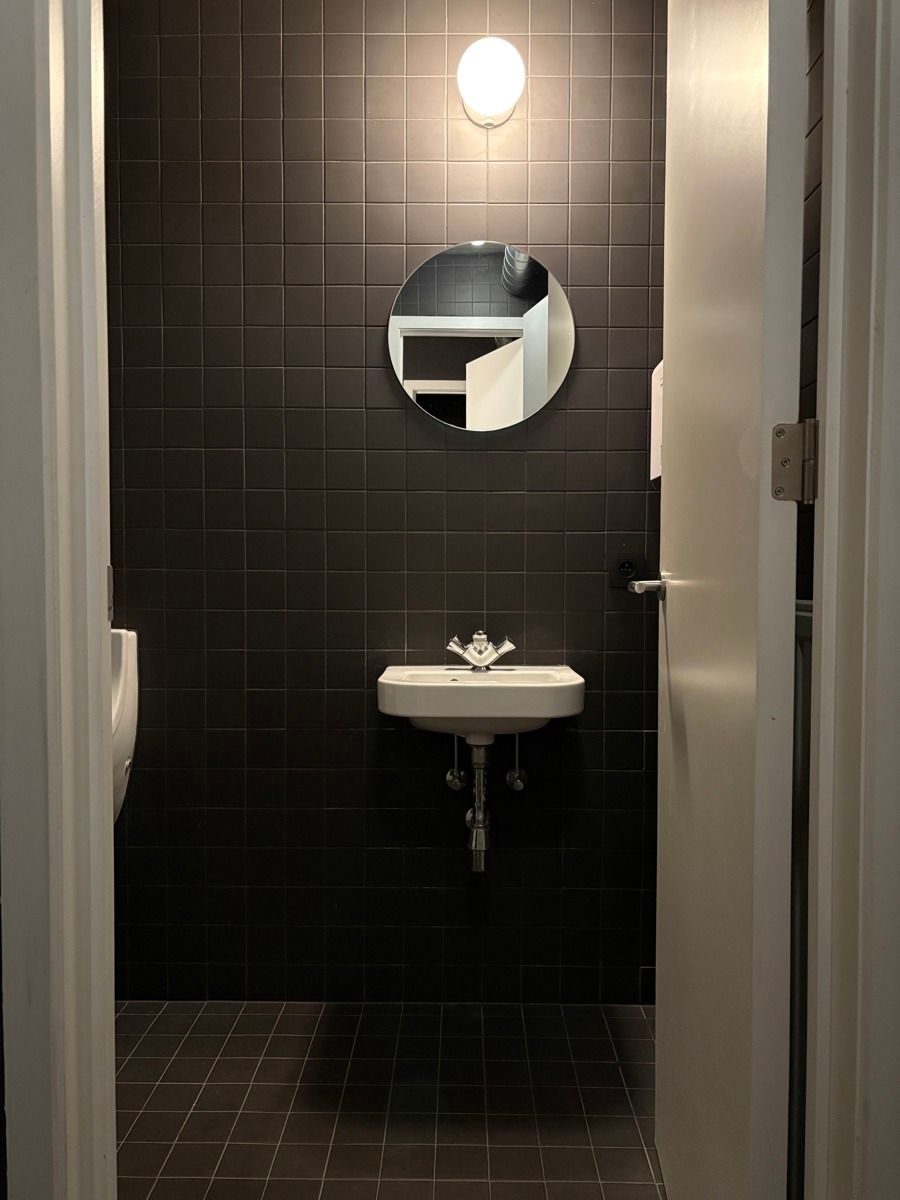 Modern kantoor met parkings foto 18