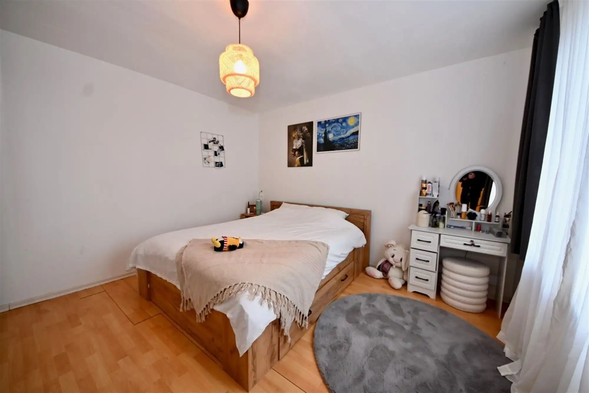 Instapklaar appartement met 3 slaapkamers en garage. foto 12