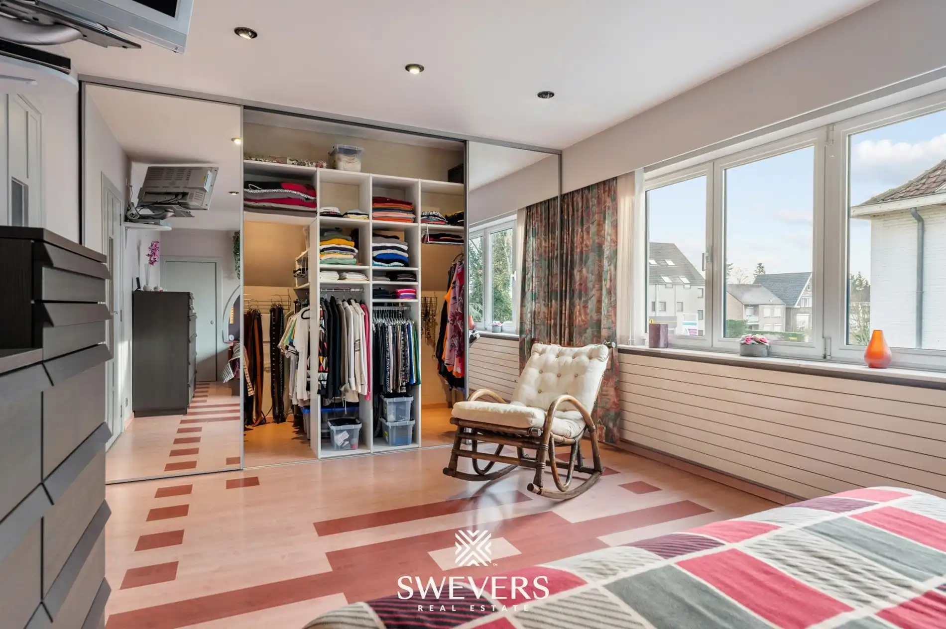 Instapklare gezinswoning op 11are 30ca in centrum Beringen foto 17