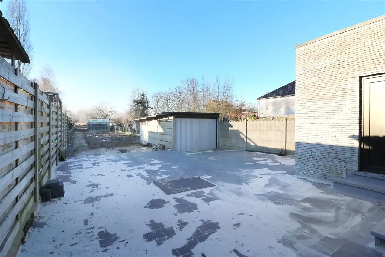 Vernieuwde, karatervolle woning met 4 slpk nabij station foto 40