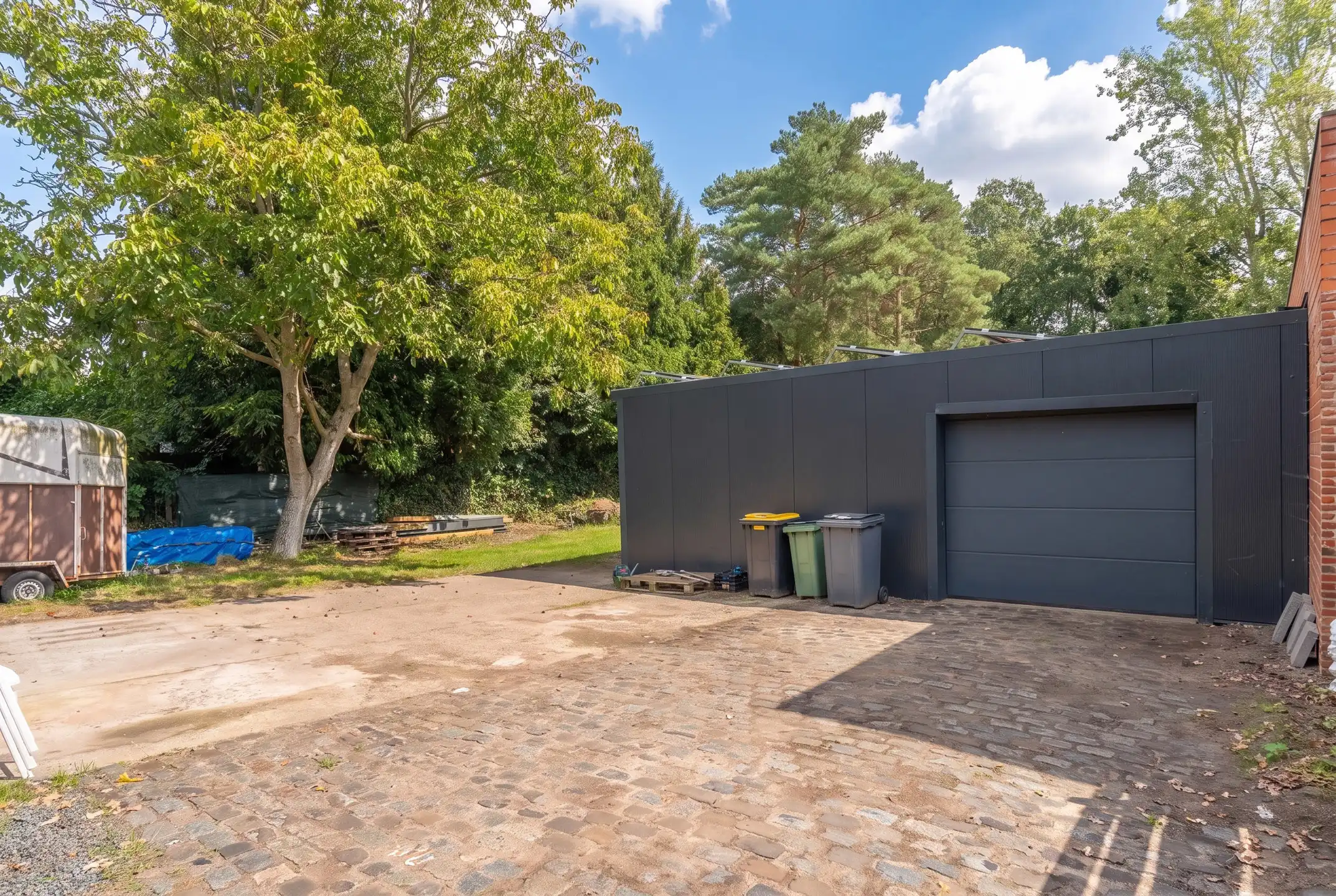 Ger. woning met 3 slpk en grote garage/werkplaats op 1.705 m² foto 33