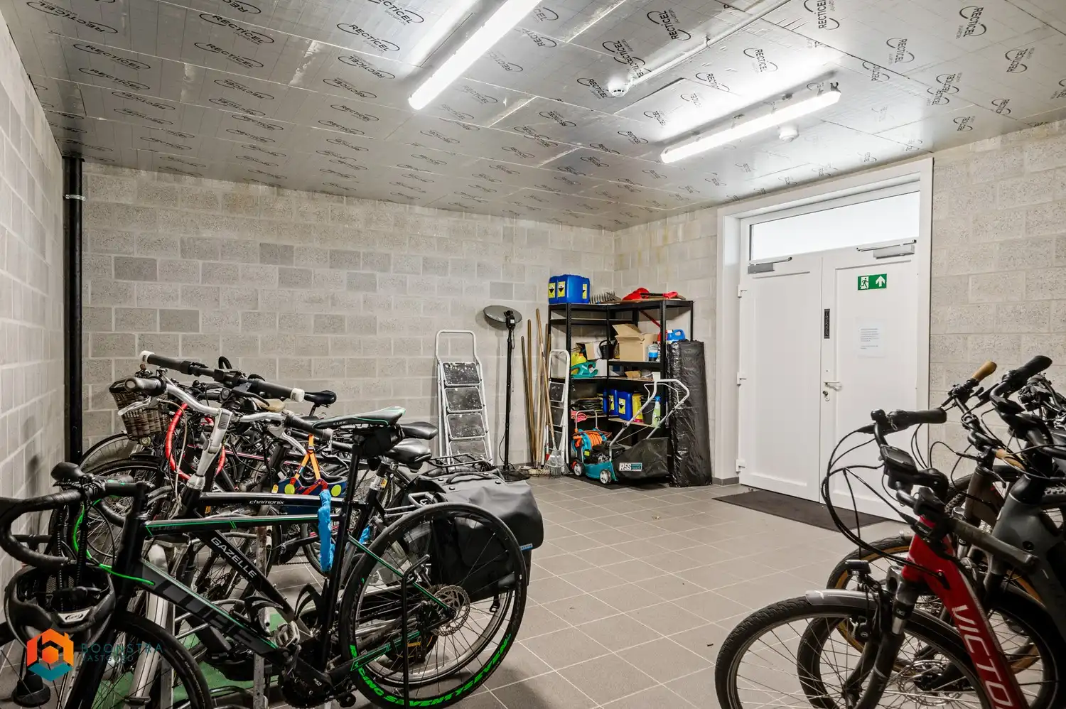 Ruim, energiezuinig gelijkvloers appartement met 2 slaapkamers en tuin foto 29