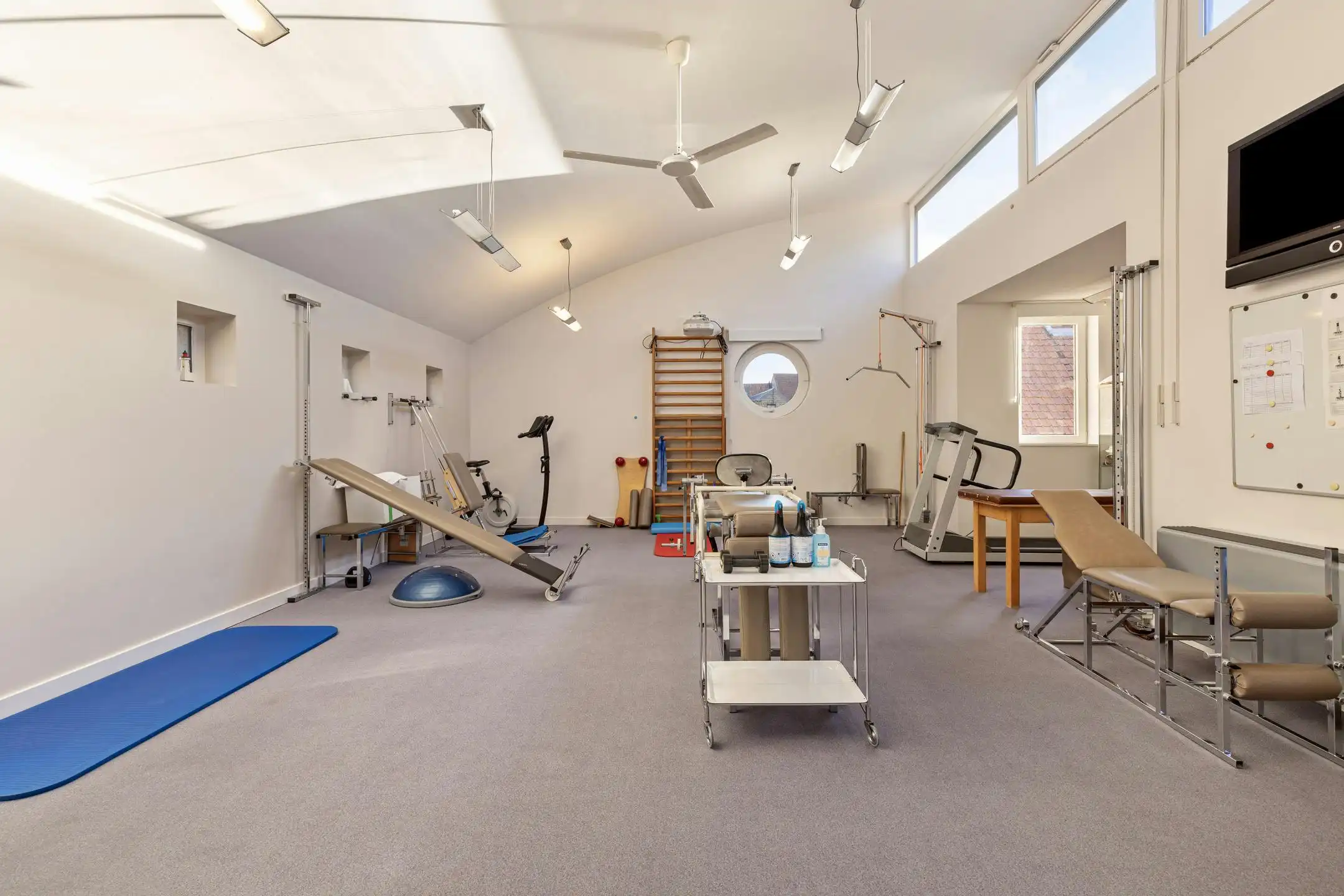 Multifunctionele eigendom te koop op zeer gunstige locatie foto 15