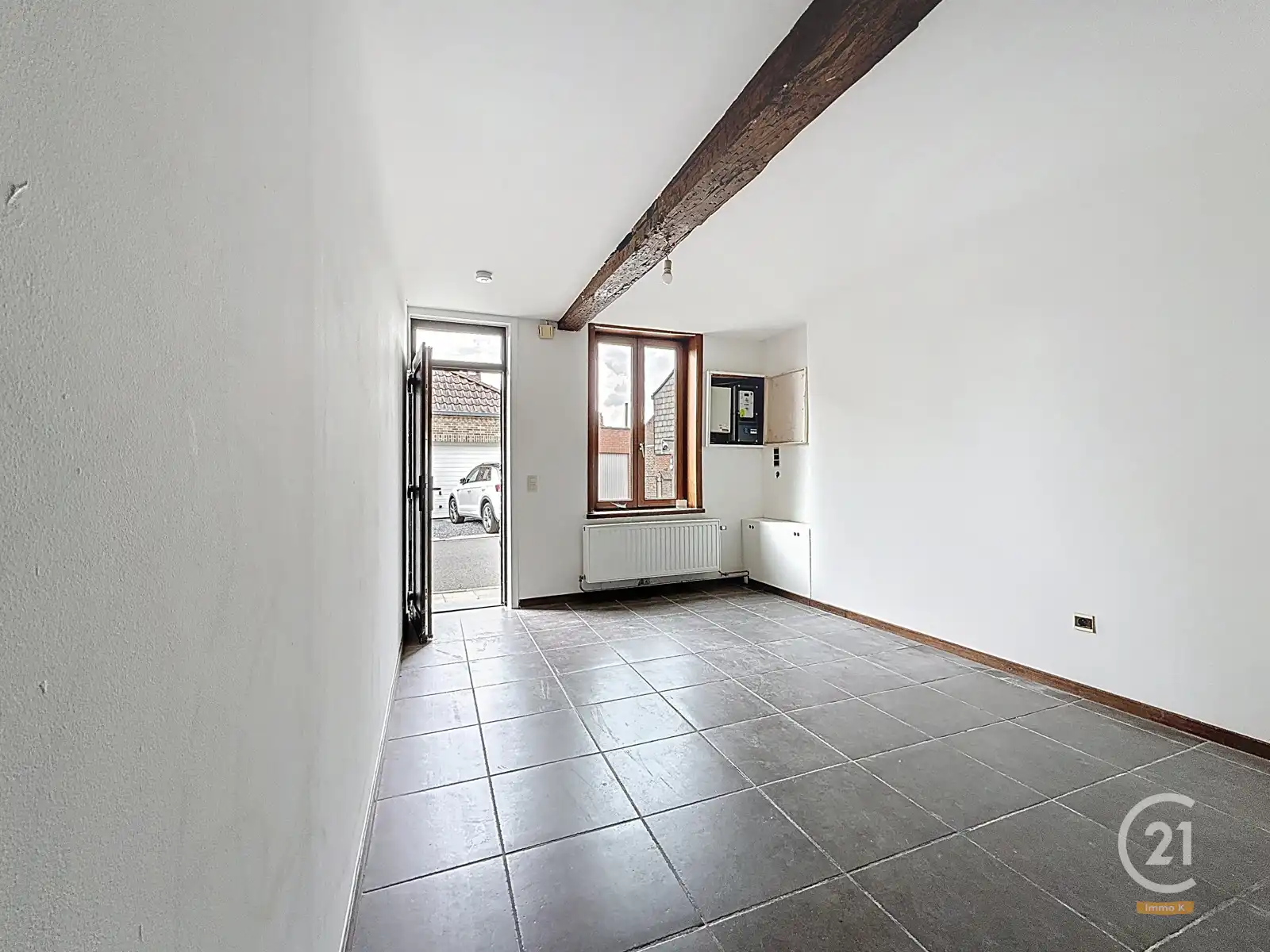 2 slks - instapklaar met terras/koer foto 7