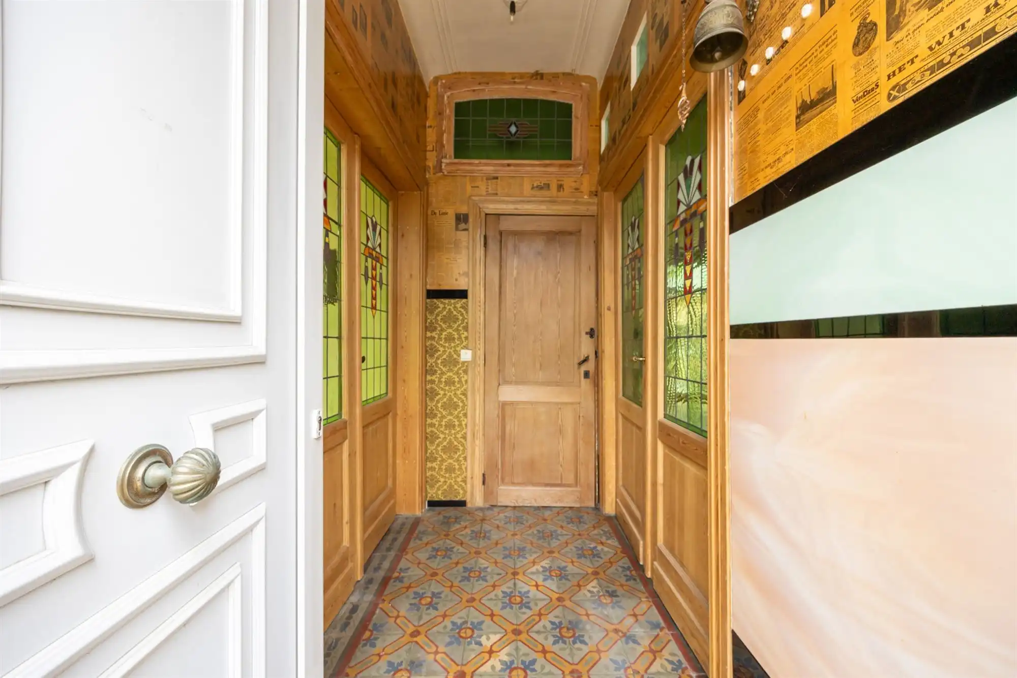 Lichtrijk op te frissen woning op 11a60ca foto 2