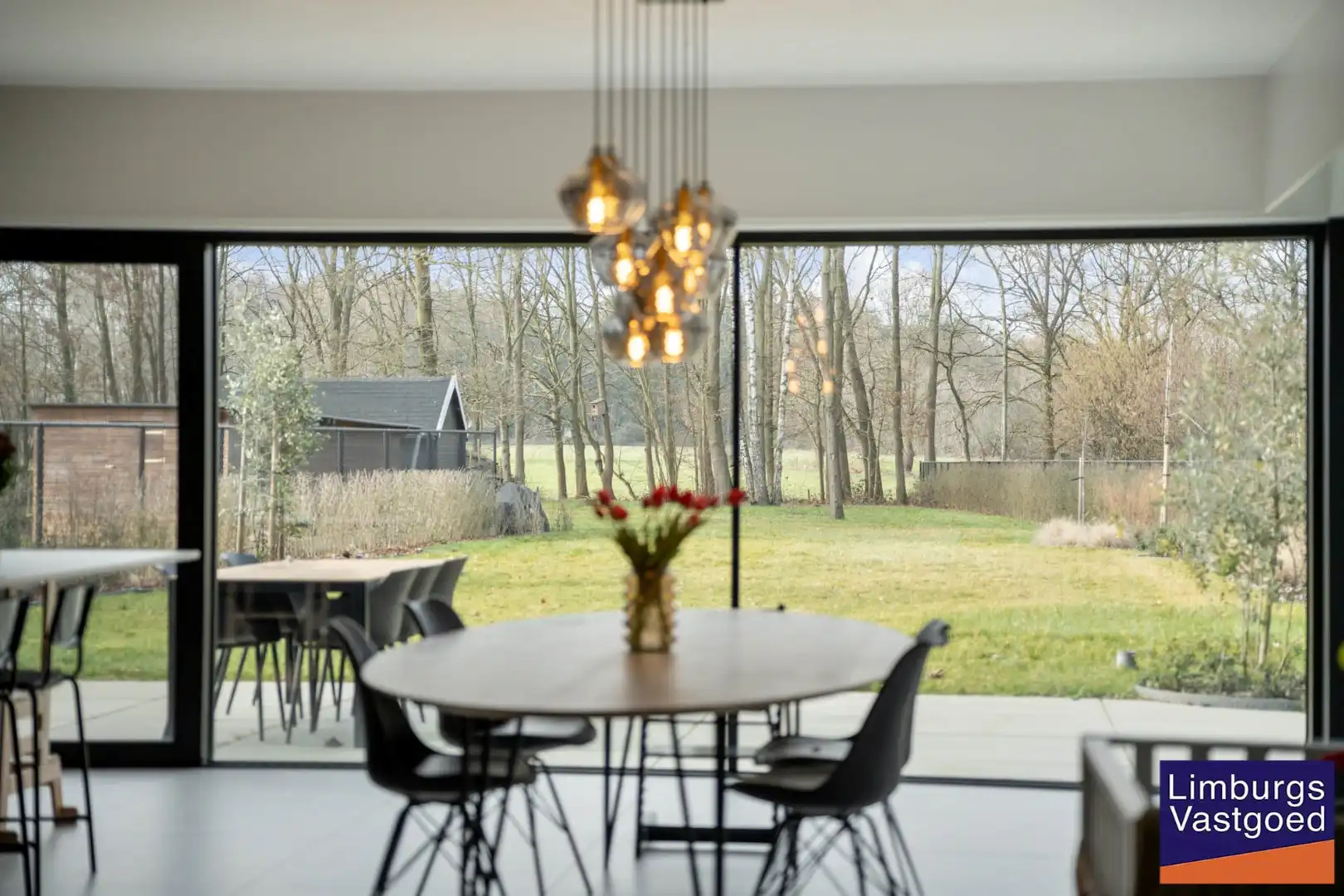 Hoogwaardig afgewerkte gezinswoning, 4 slpk, op 48a23ca, nabij centrum foto 14