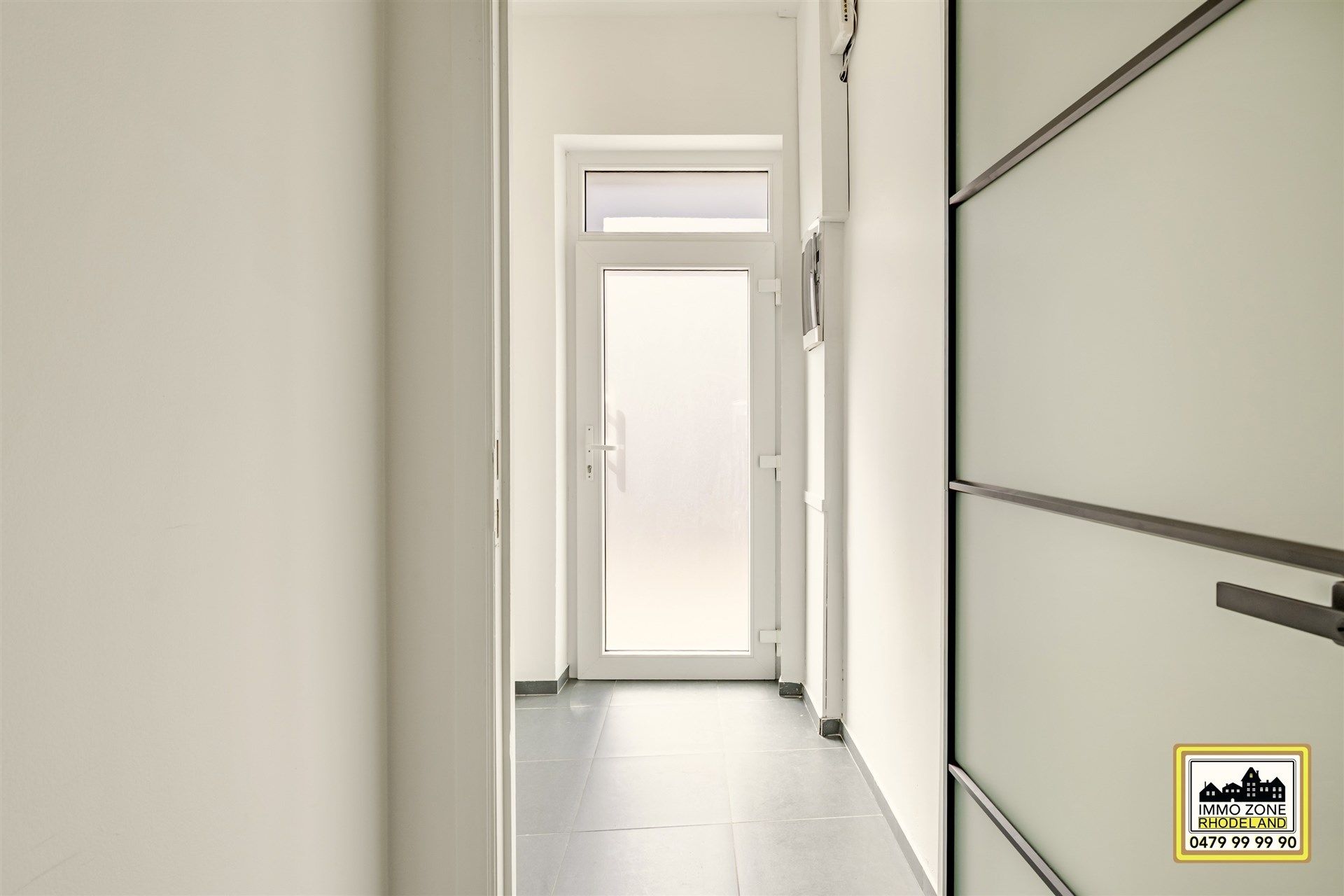 Super instapklare energiezuinige woning met 4 slpks en tuin foto 3