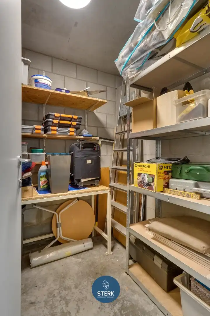 RECENT APPARTEMENT INCLUSIEF PARKING + 2 BERGINGEN IN CENTRUM LANAKEN !  foto 28