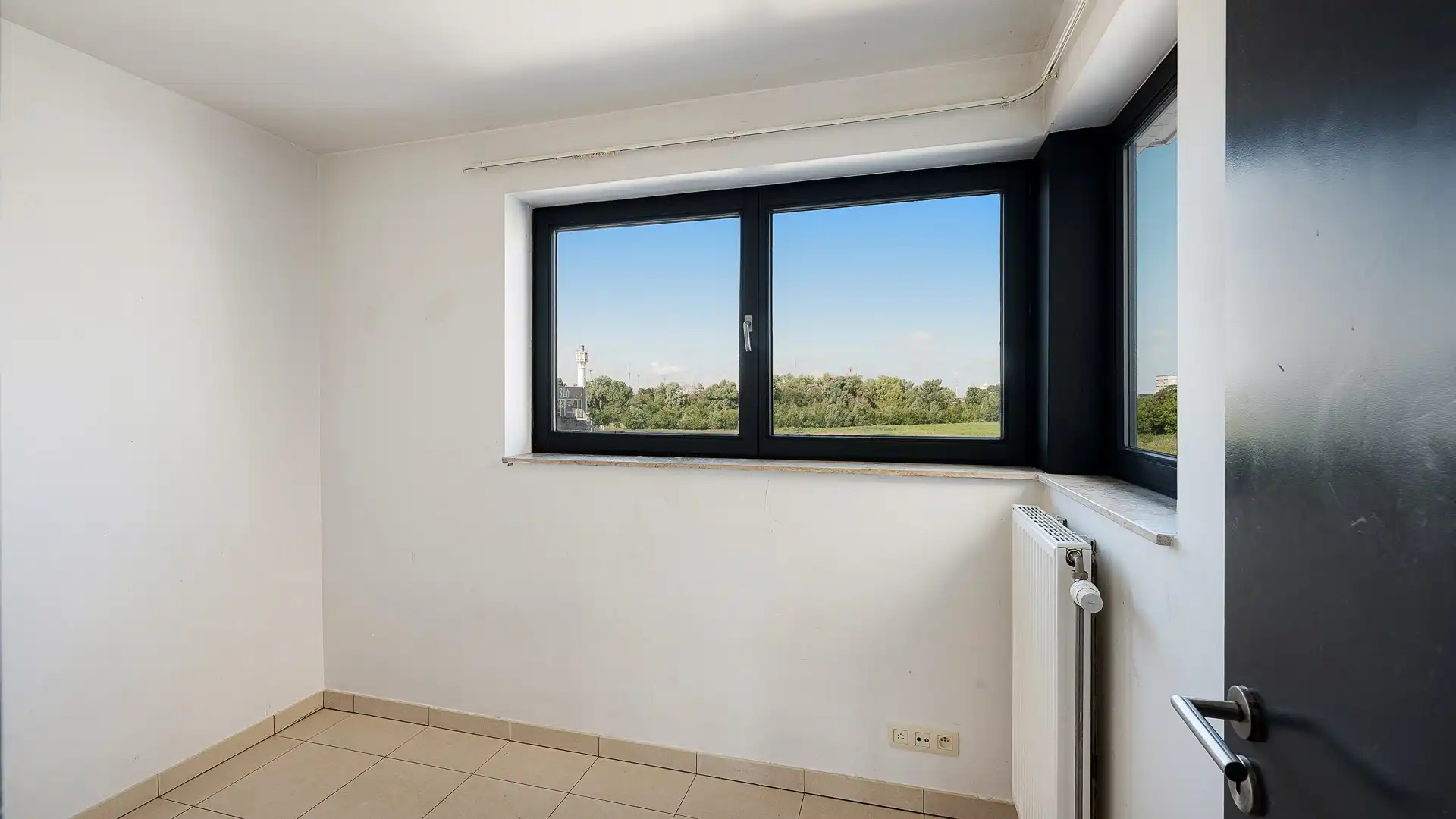 Zonnig duplex-appartement met grote zonneterrassen te Heist foto 17