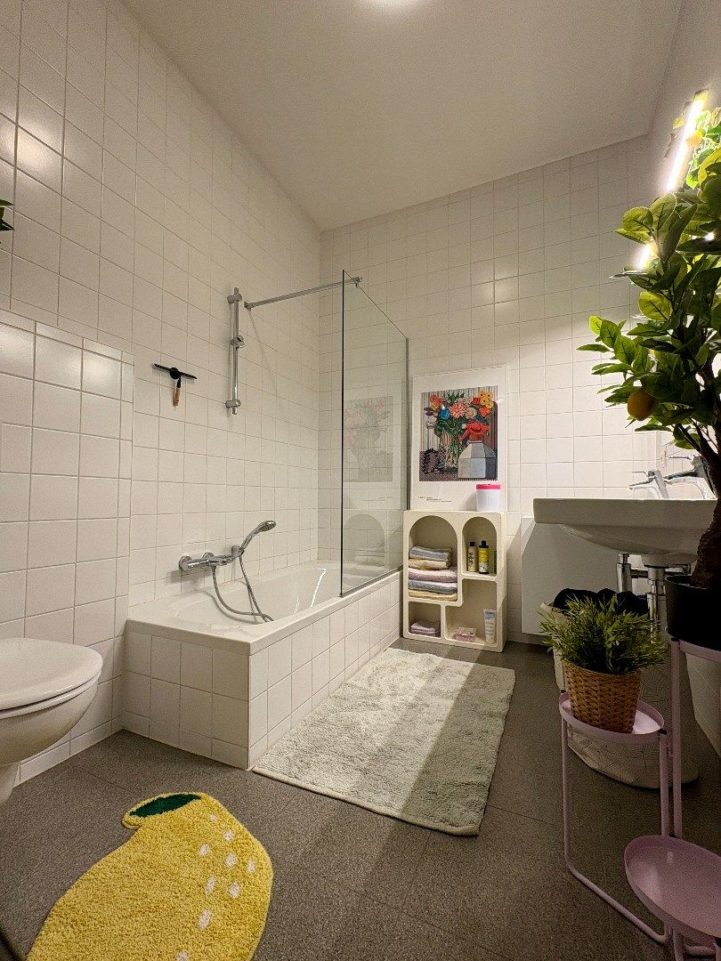 Uitzonderlijk twee slaapkamer appartement met zicht over Kortrijk. foto 13