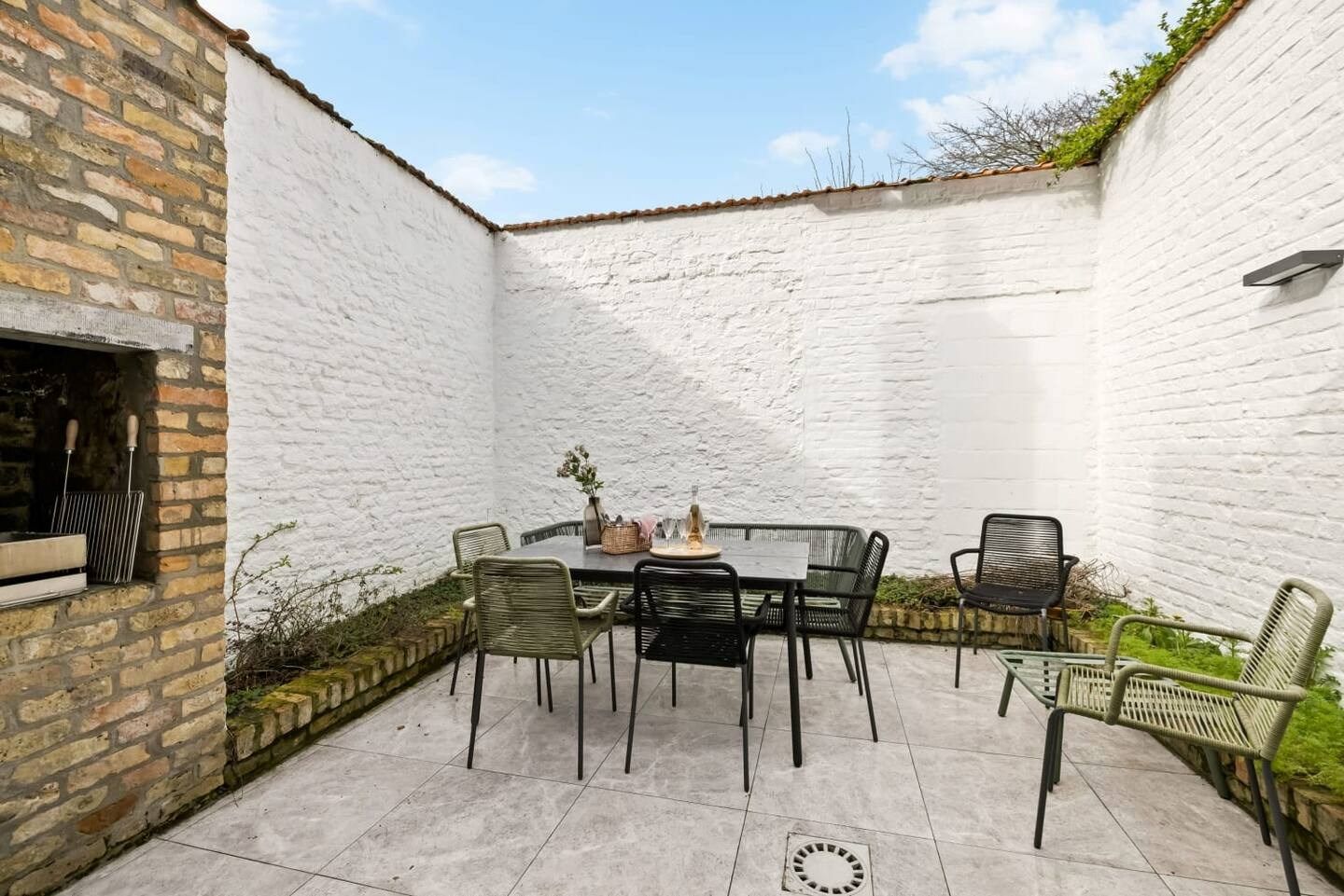 Instapklare en vergunde vakantiewoning in hartje Nieuwpoort-stad op 100 m². foto 2
