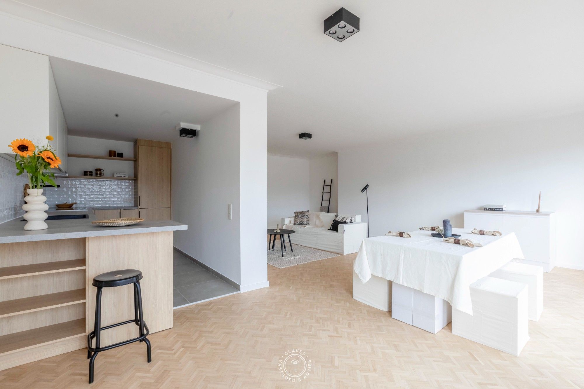 Stijlvol gerenoveerd appartement van 114 m² op topligging aan de Grote Markt van Sint-Niklaas foto 7