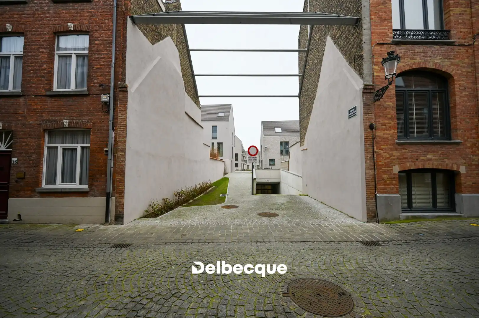 Ondergrondse parkeerplaatsen te koop in hartje Brugge – Gulden Roos foto 3