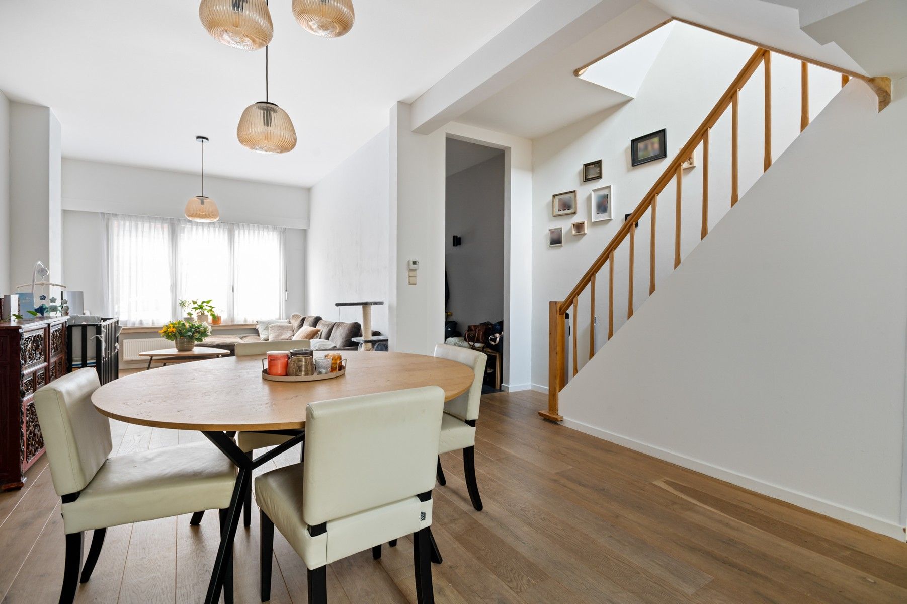 Lichtrijke en ruime woning op uitstekende ligging foto 5