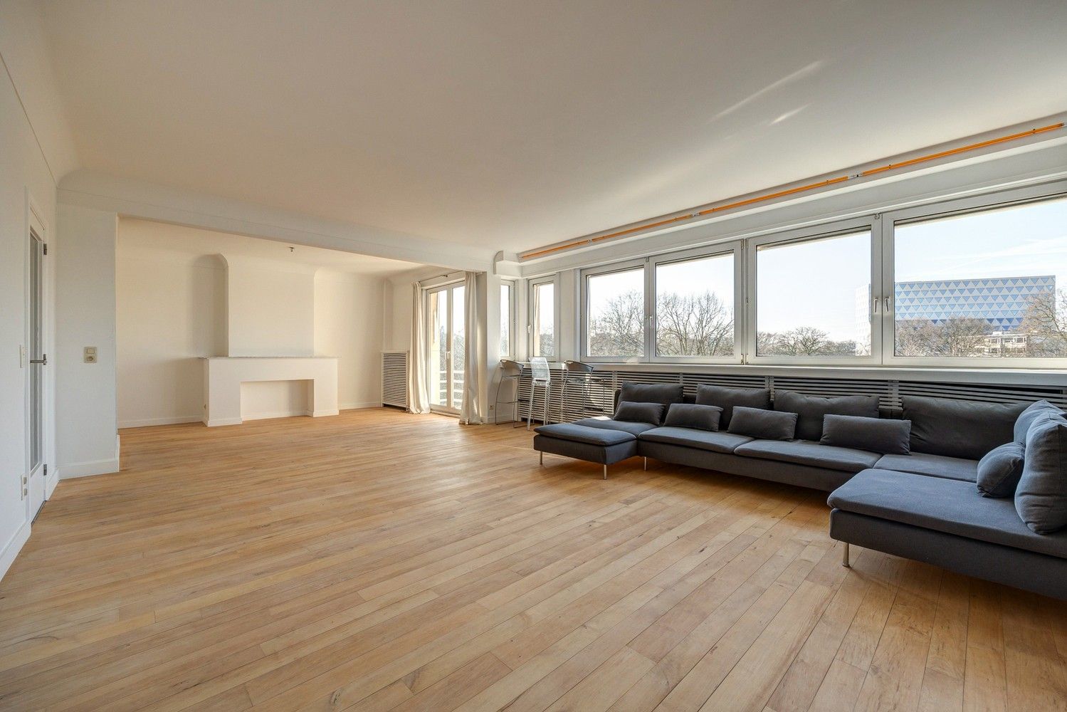 Ruim appartement (±200m²) met een prachtig zicht foto 2