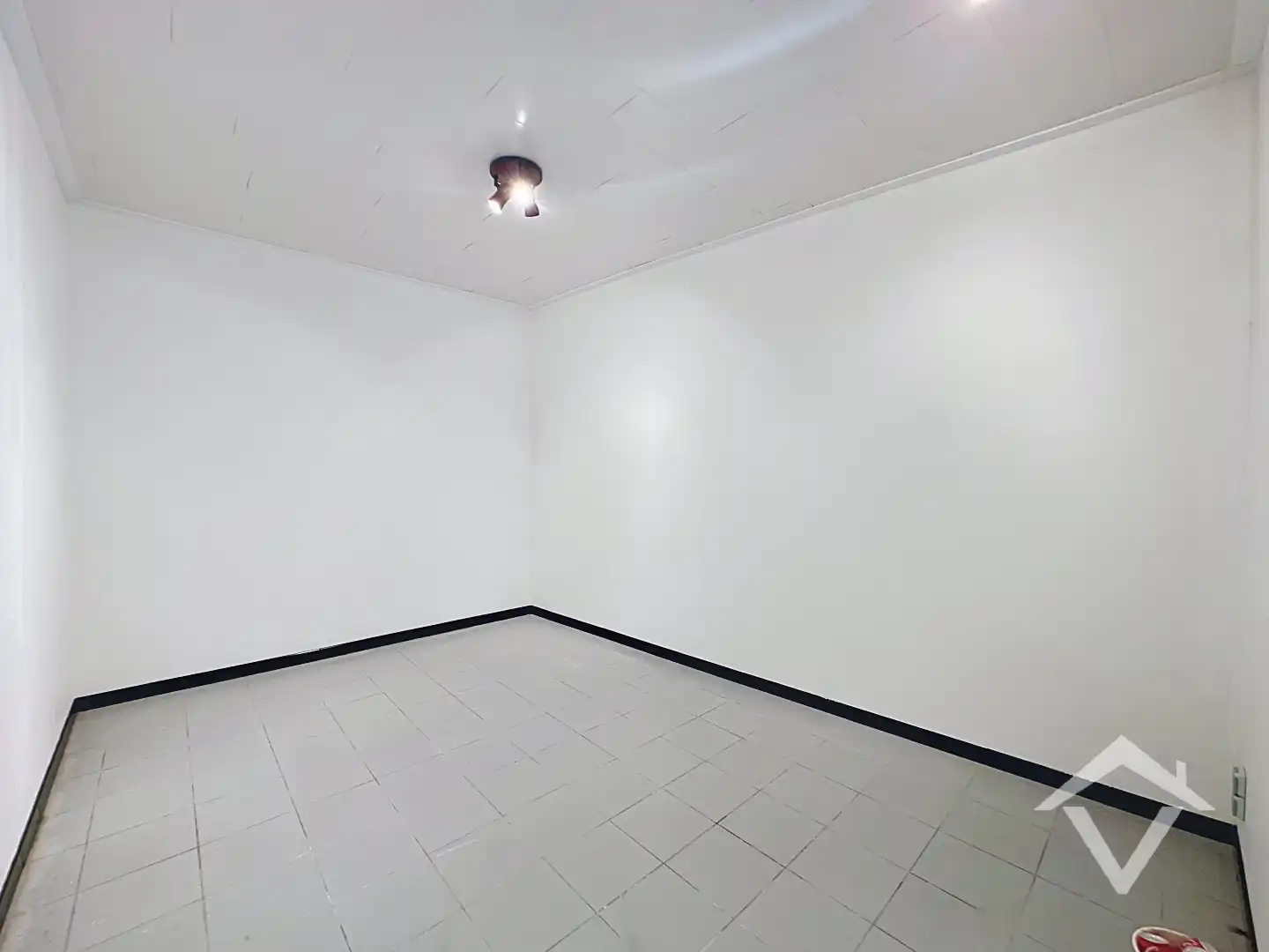 Volledig gerenoveerde woning met 3 slaapkamers en garage te Koekelare foto 14
