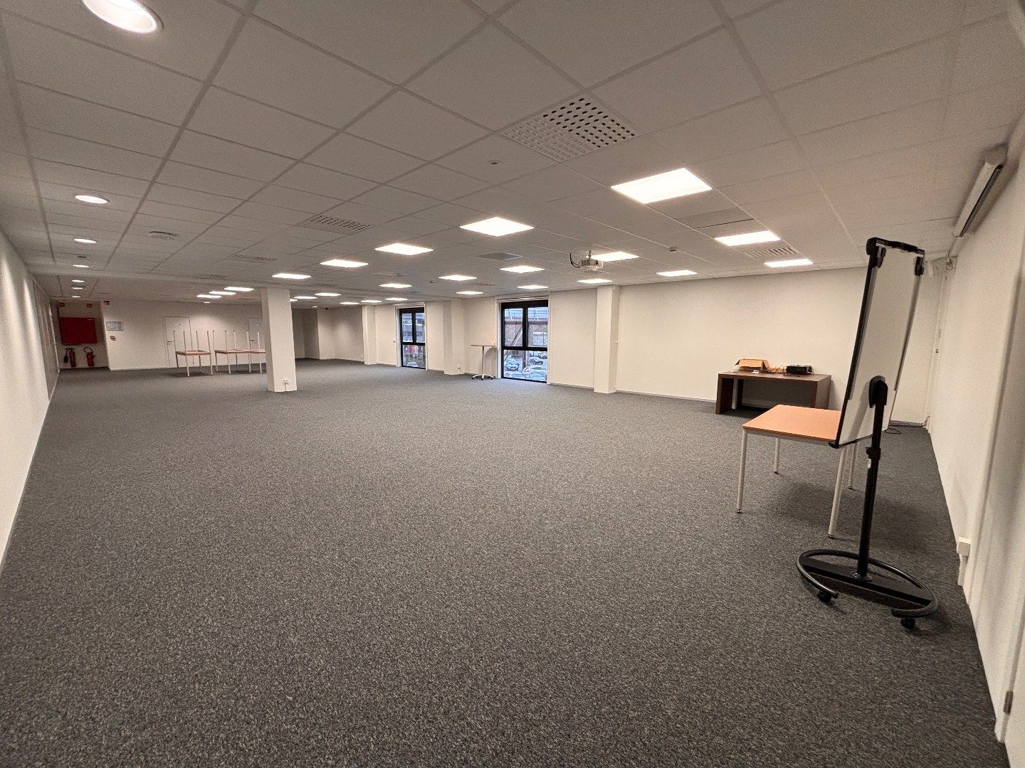 Modern en veelzijdig kantoorgebouw te huur – Pottelberg, Kortrijk foto 13