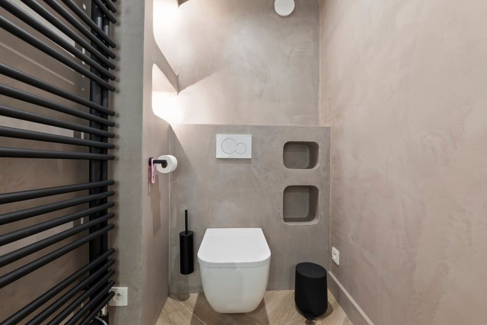 PRACHTIG GERENOVEERD APPARTEMENT MET GARAGE TE HUUR MIDDENIN HET CENTRUM VAN SINT-TRUIDEN foto 15