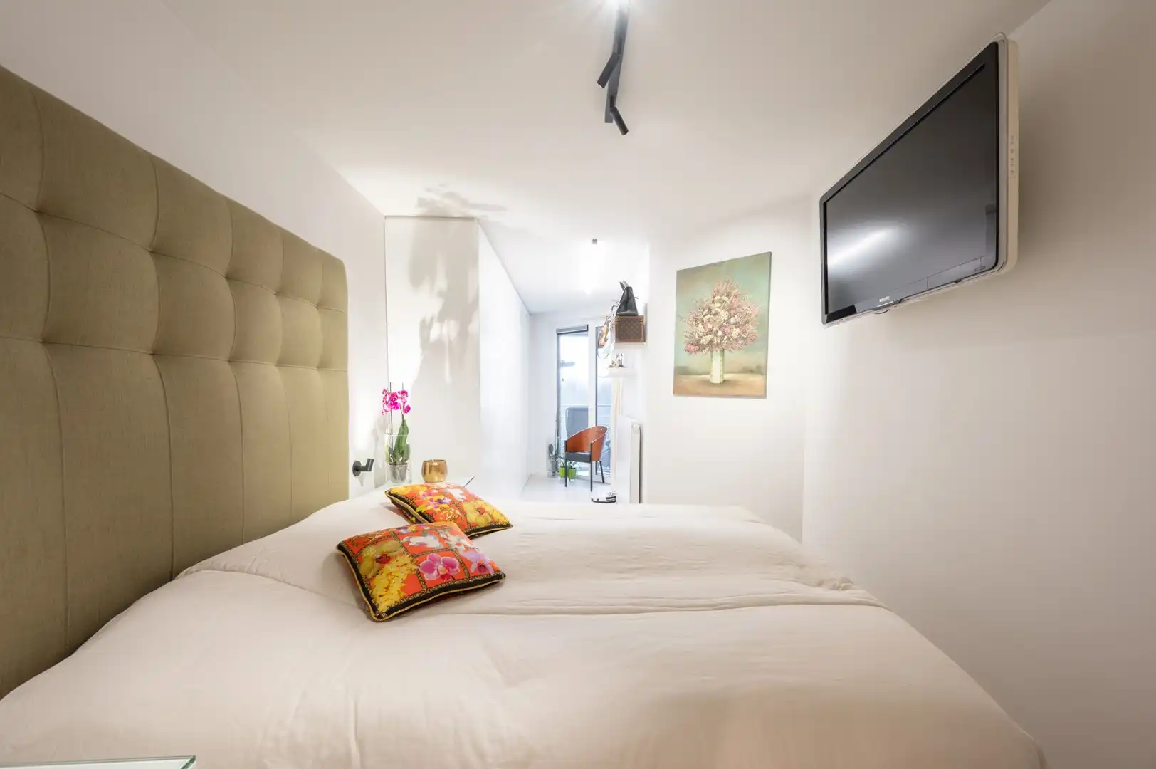 Designappartement met panoramisch zeezicht! foto 11