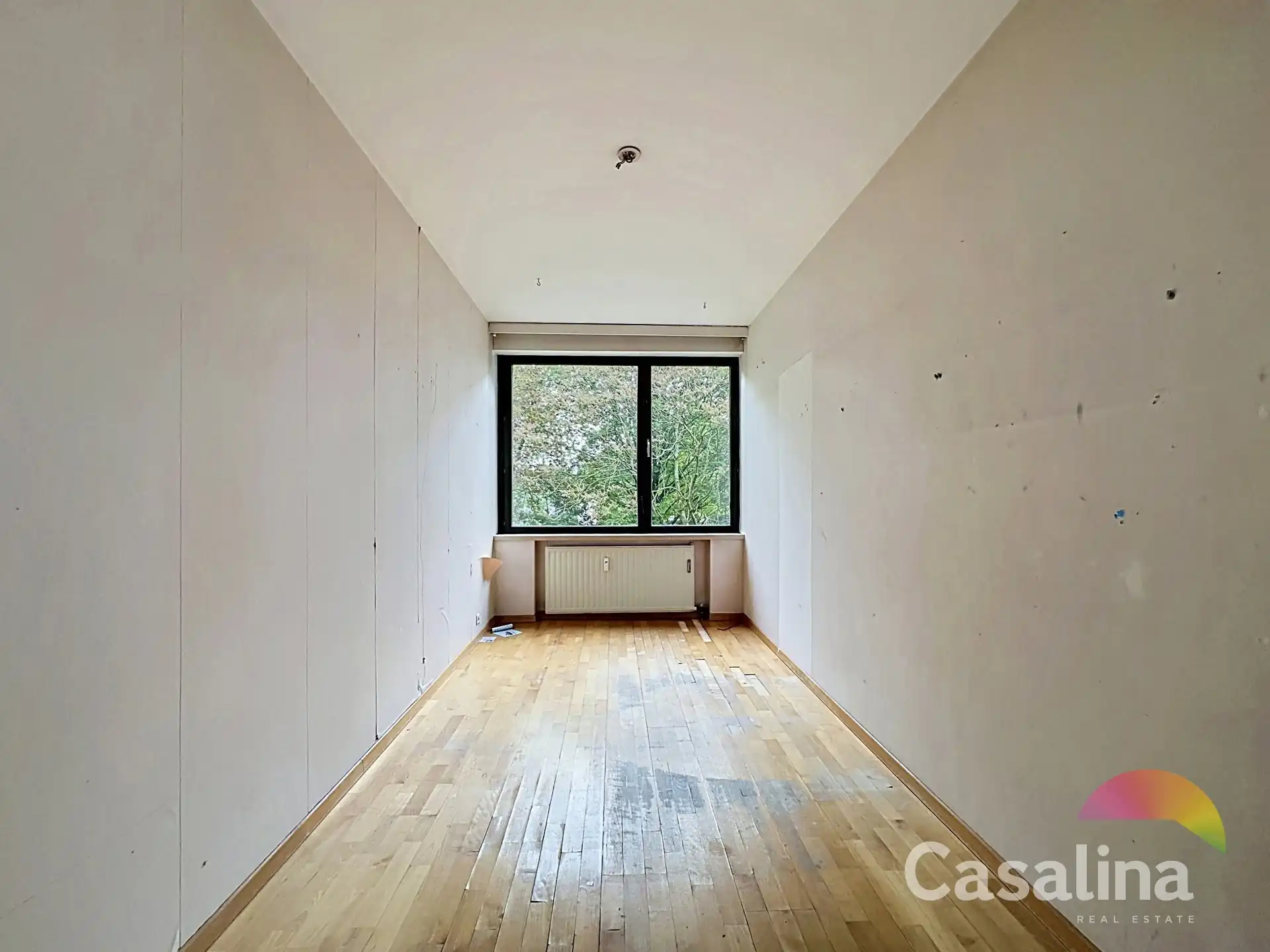 Appartement van 88m² met terras TE RENOVEREN foto 14