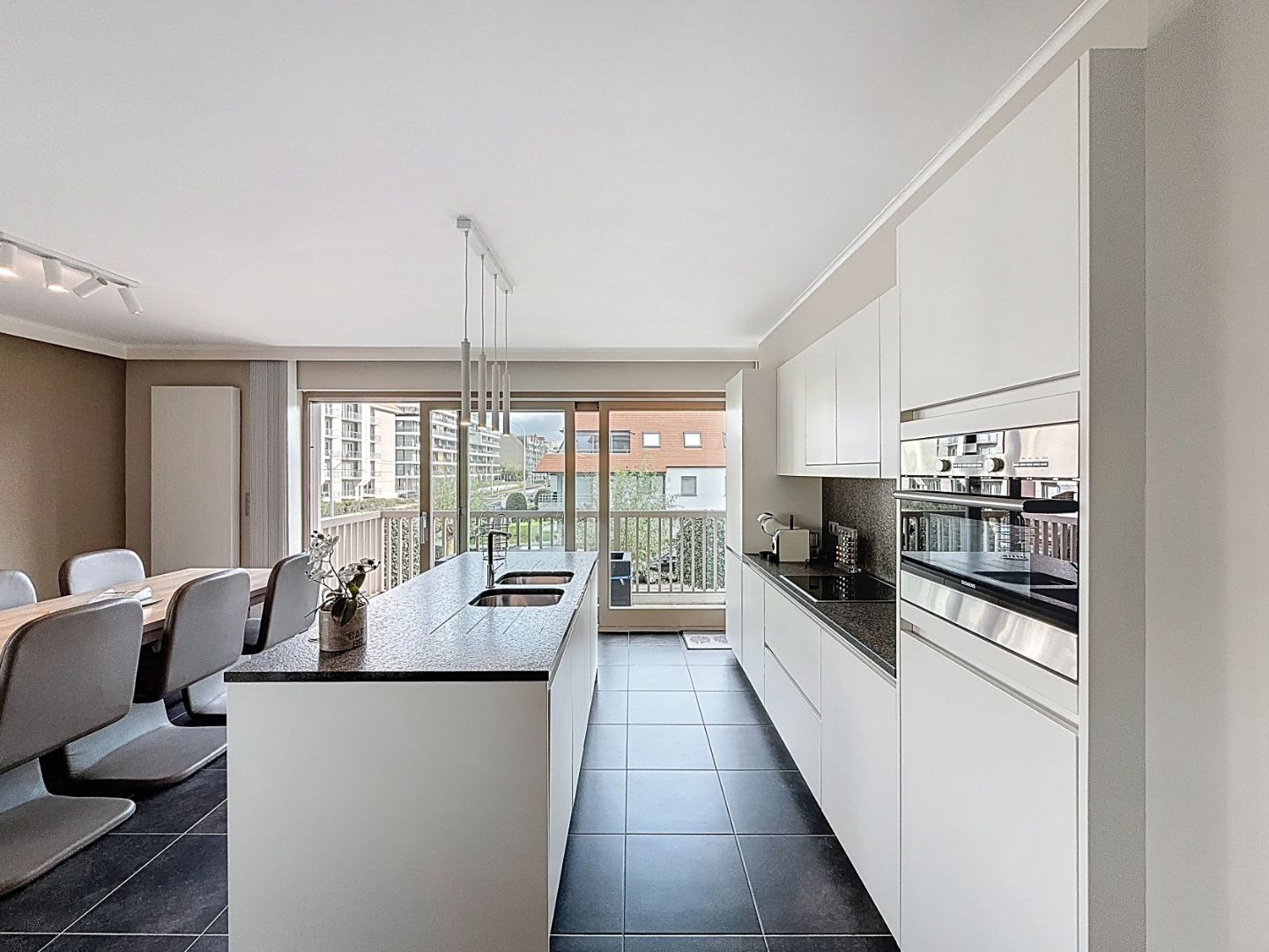 Luxueus, instapklaar appartement in Nieuwpoort-Bad foto 4