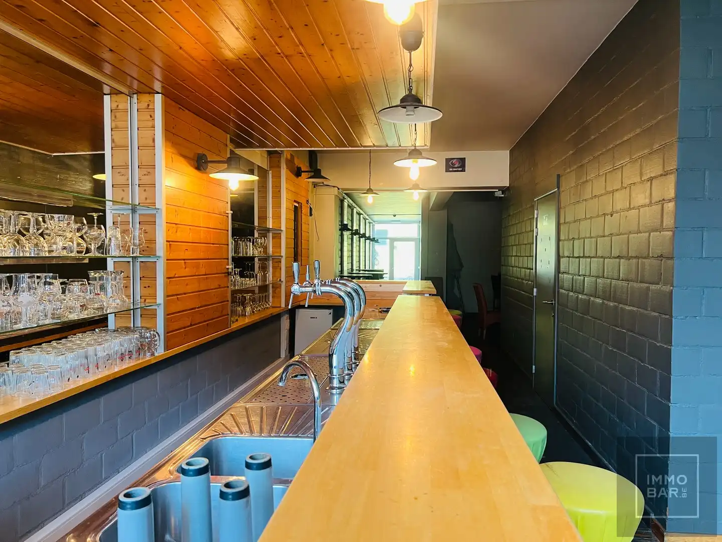 Authentiek handelspand met appartement. foto 4