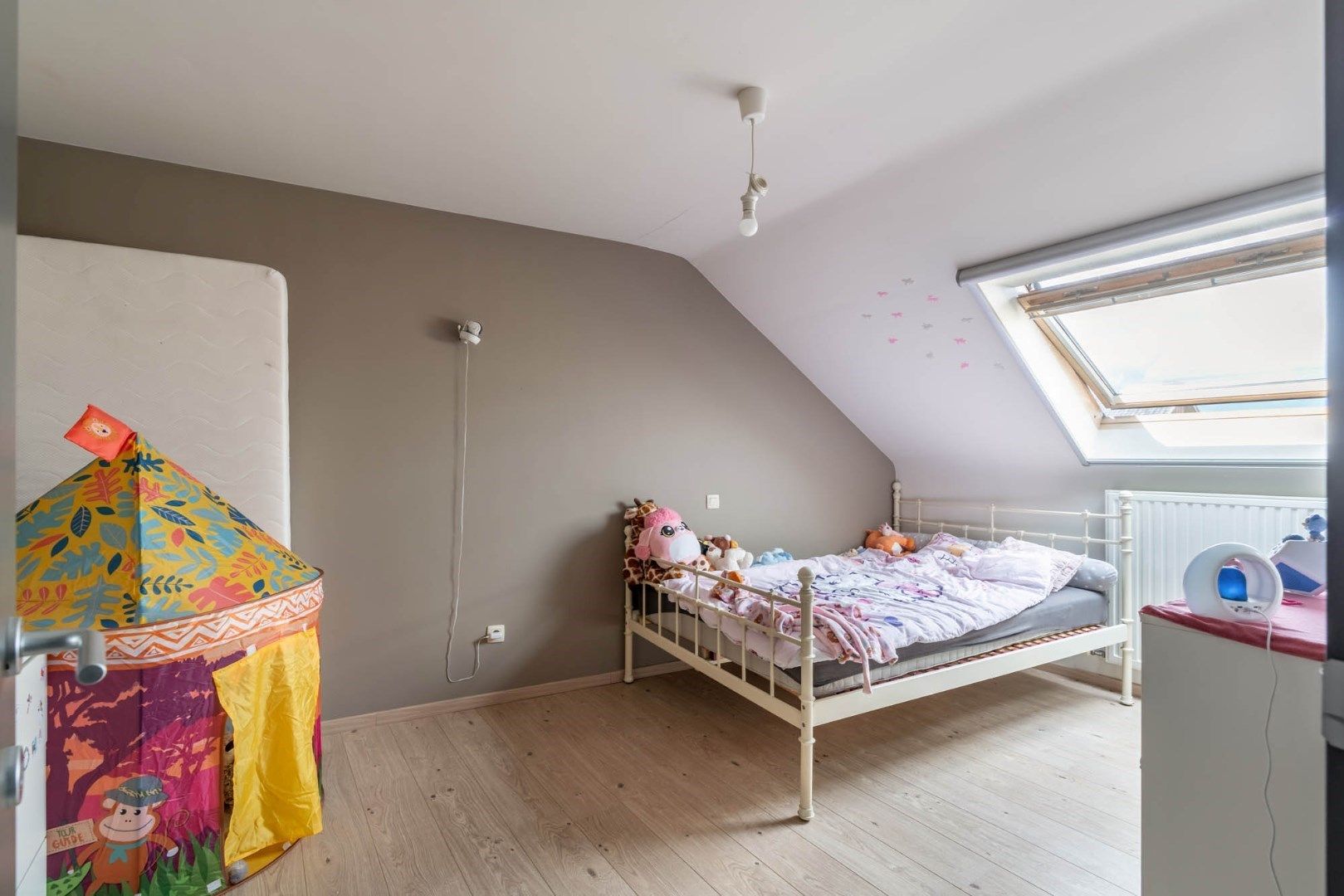 - IN OPTIE - Ruim en degelijk duplexappartement met drie slaapkamers, terras en autostandplaats in de dorpskern van Beverst foto 23