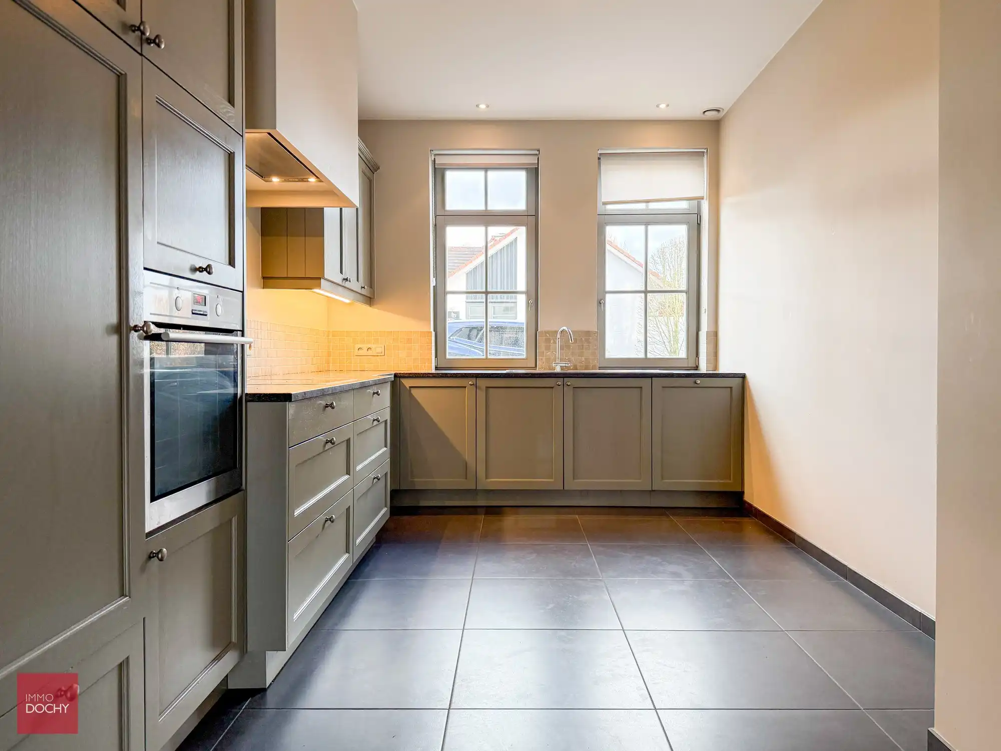 Recent gebouwde standingvolle luxe-woning in centrum | Nokeredorpstraat foto 2