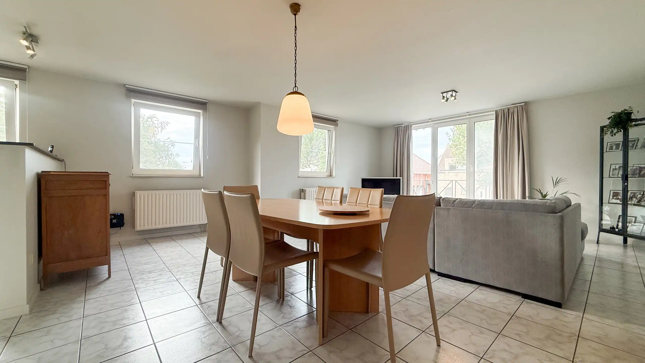Ruim appartement op toplocatie met 2 slaapkamers! foto 7