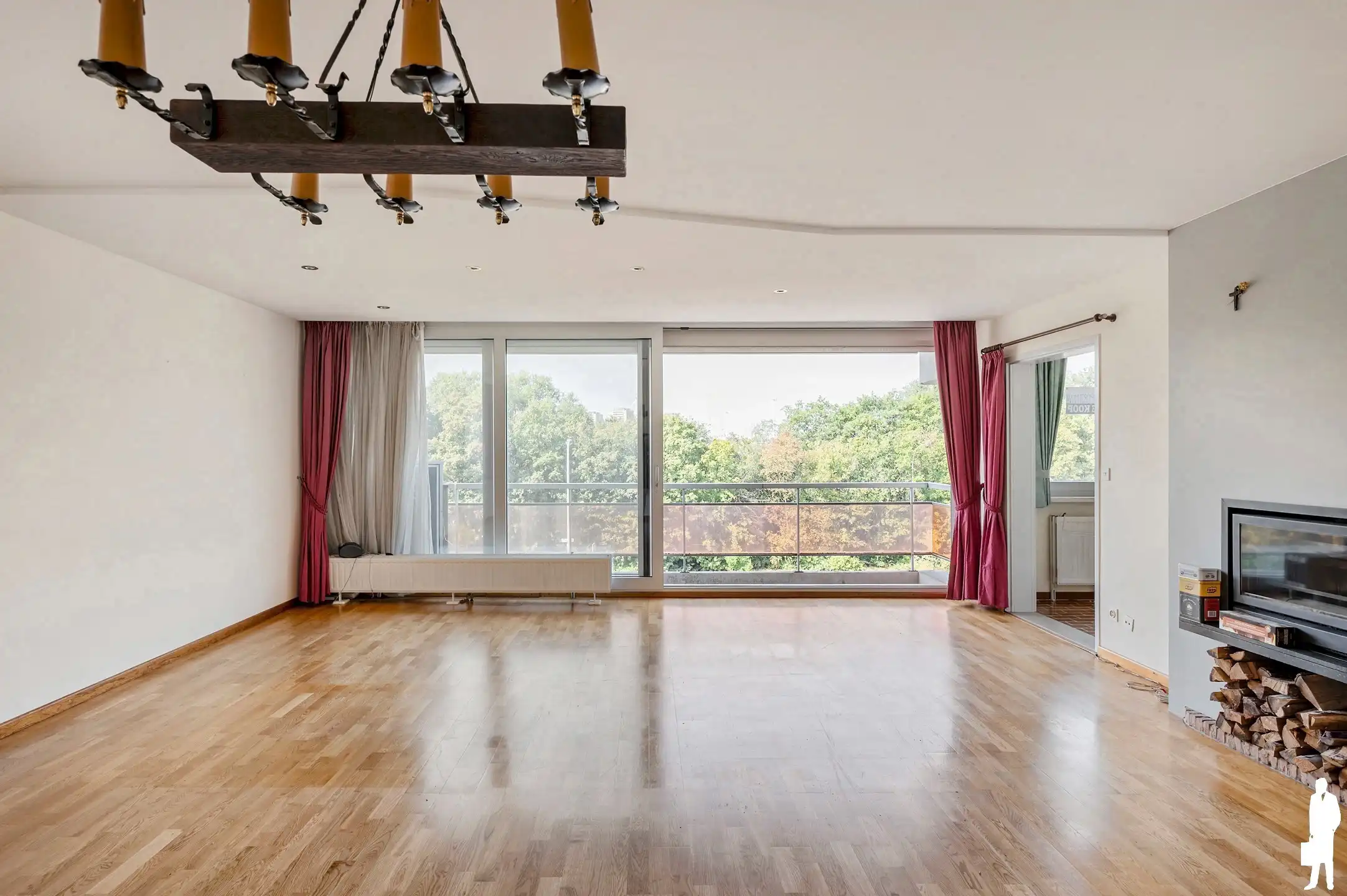 Ruim appartement met drie slaapkamers foto 3