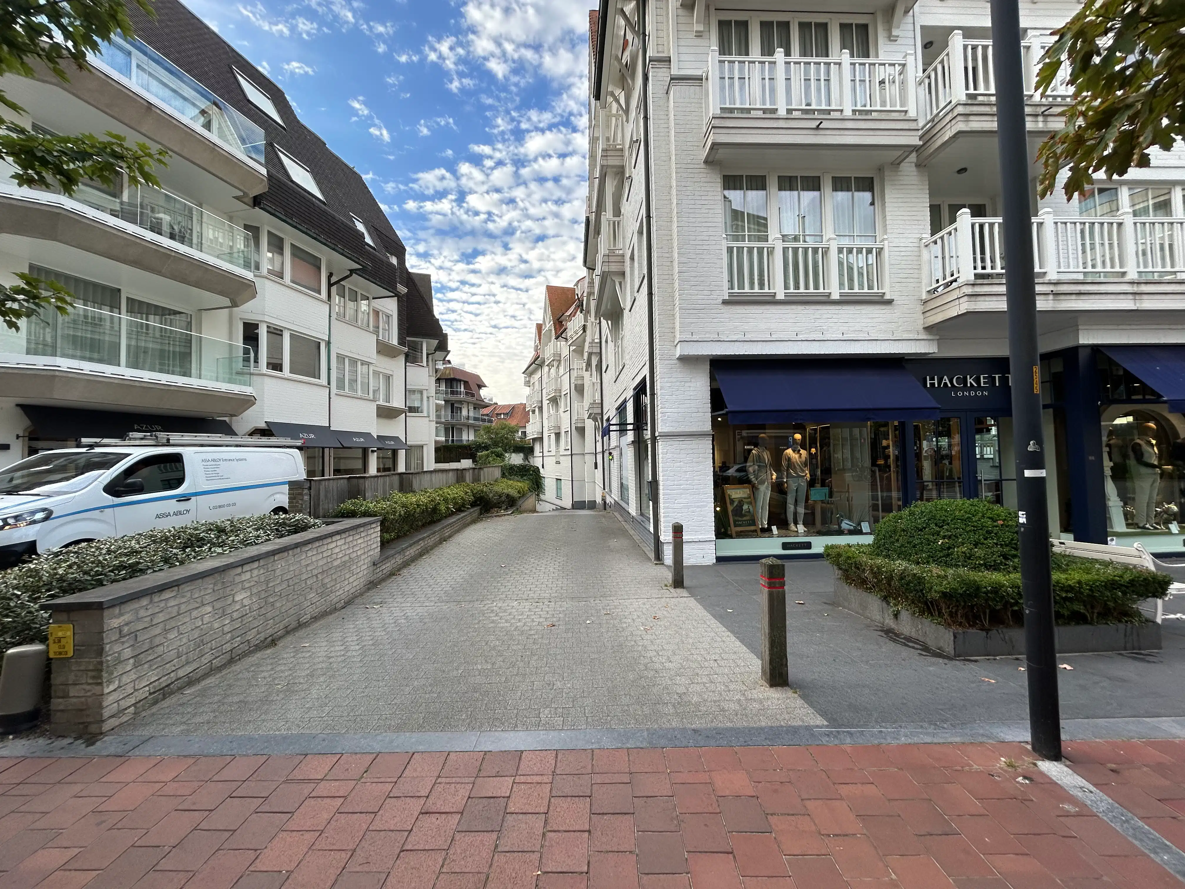 Gemakkelijk inrijbare garagebox in de Kustlaan foto 2