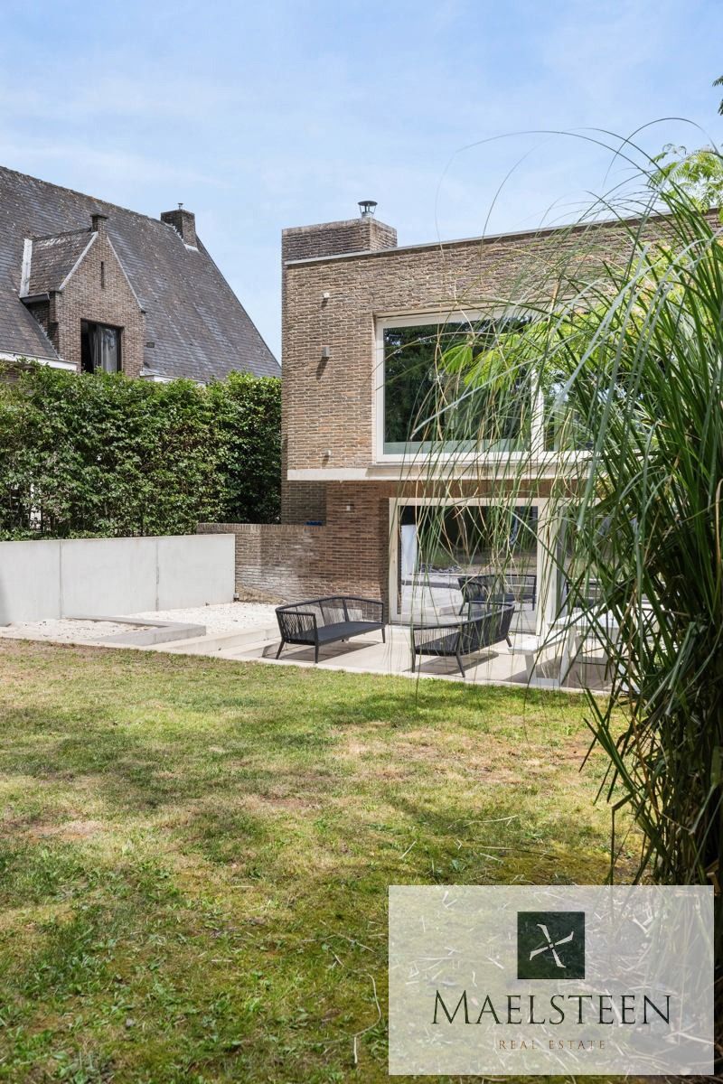 Instapklare villa op 835 m² te Sint-Michiels (Brugge) foto 2