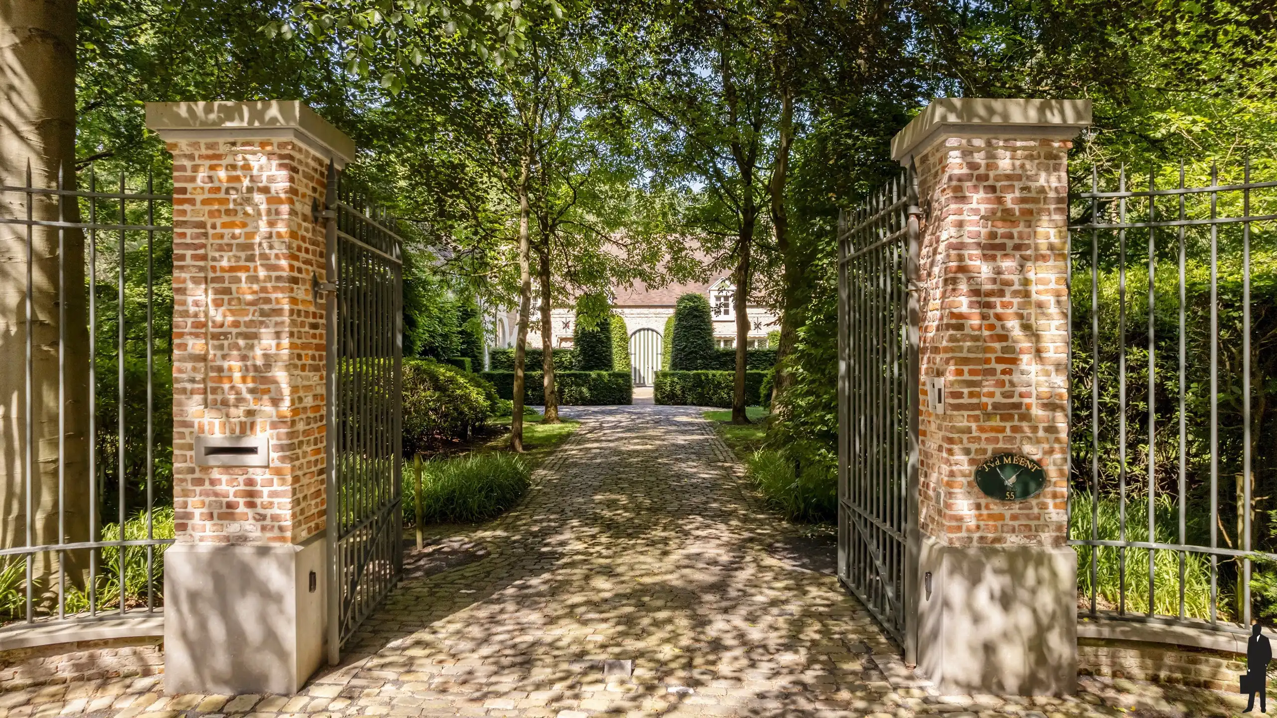 Op absolute toplocatie gelegen villa! foto 42