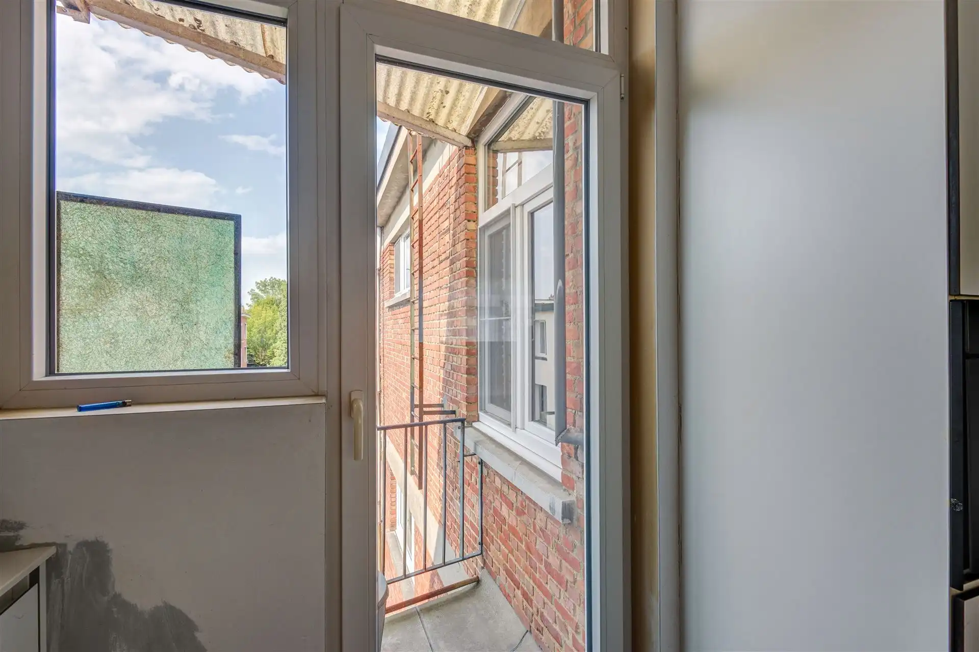 Licht ruim appartement met 2 slaapkamers en terras  foto 13