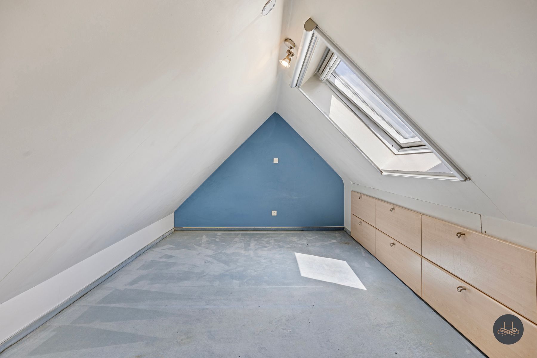 Instapklaar dakappartement met duplex-indeling in hartje Putte foto 16