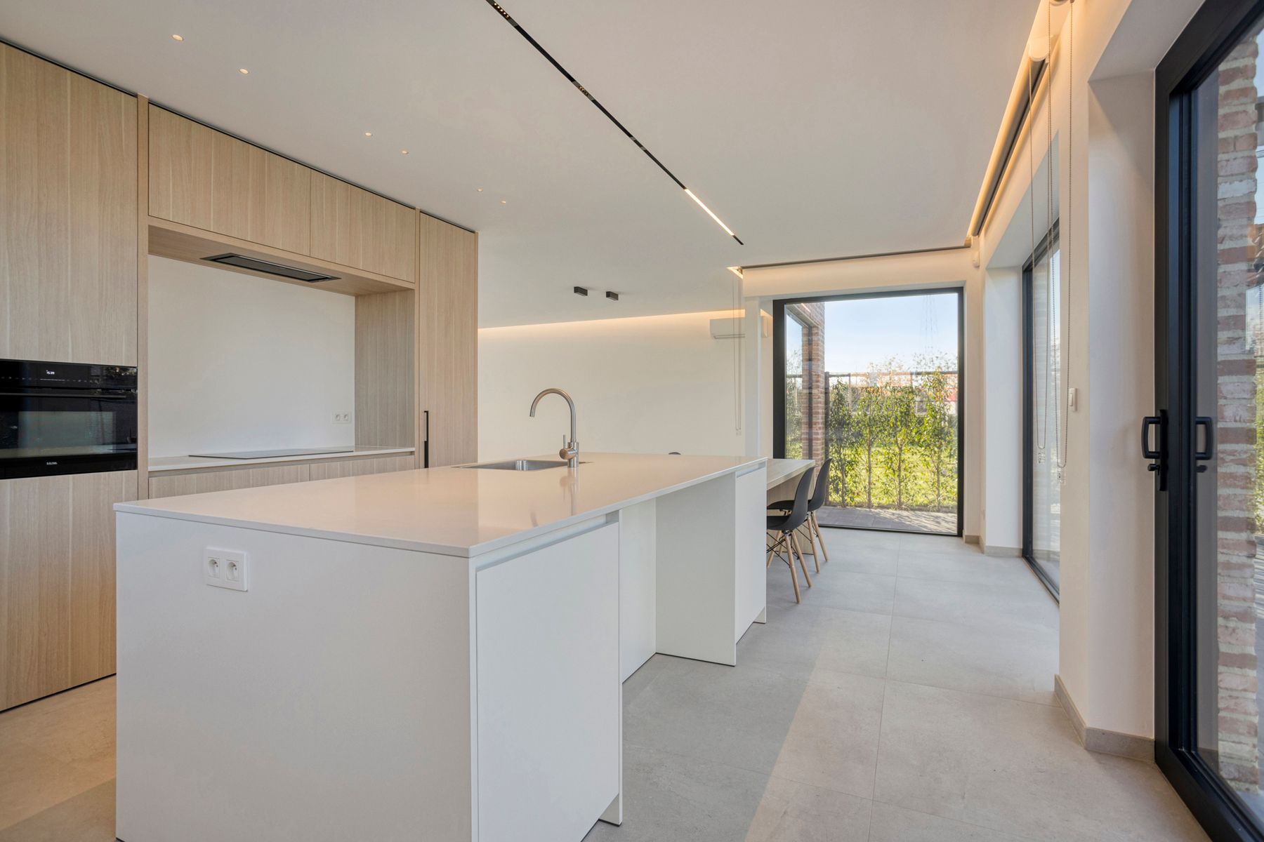 Luxueuze nieuwbouwwoning met 3 slaapkamers.  foto 8