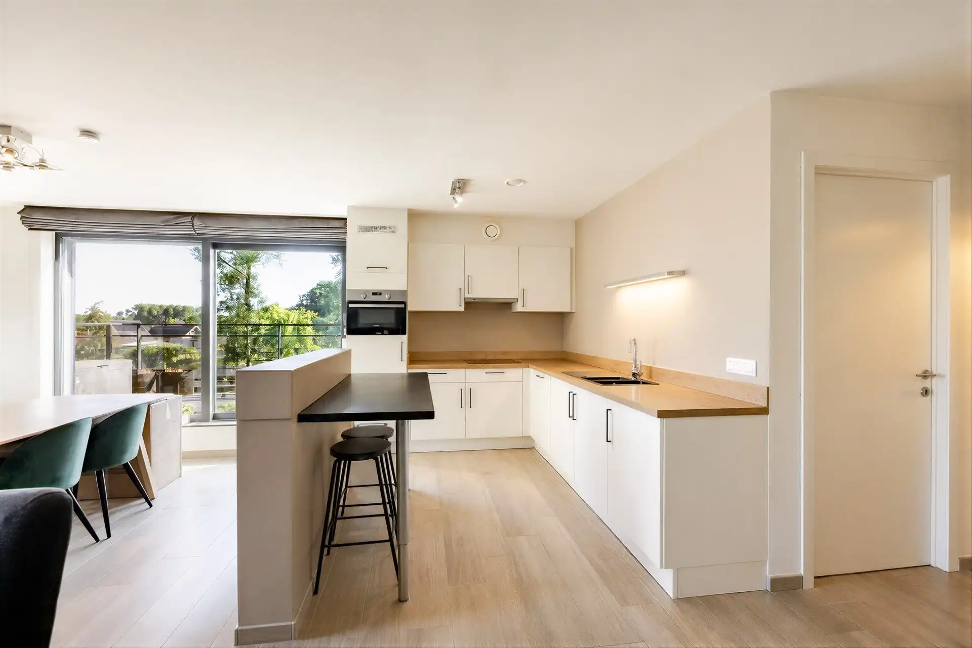Penthouse met 3 slaapkamers, dressing en panoramisch zicht op het groen te Lede foto 8