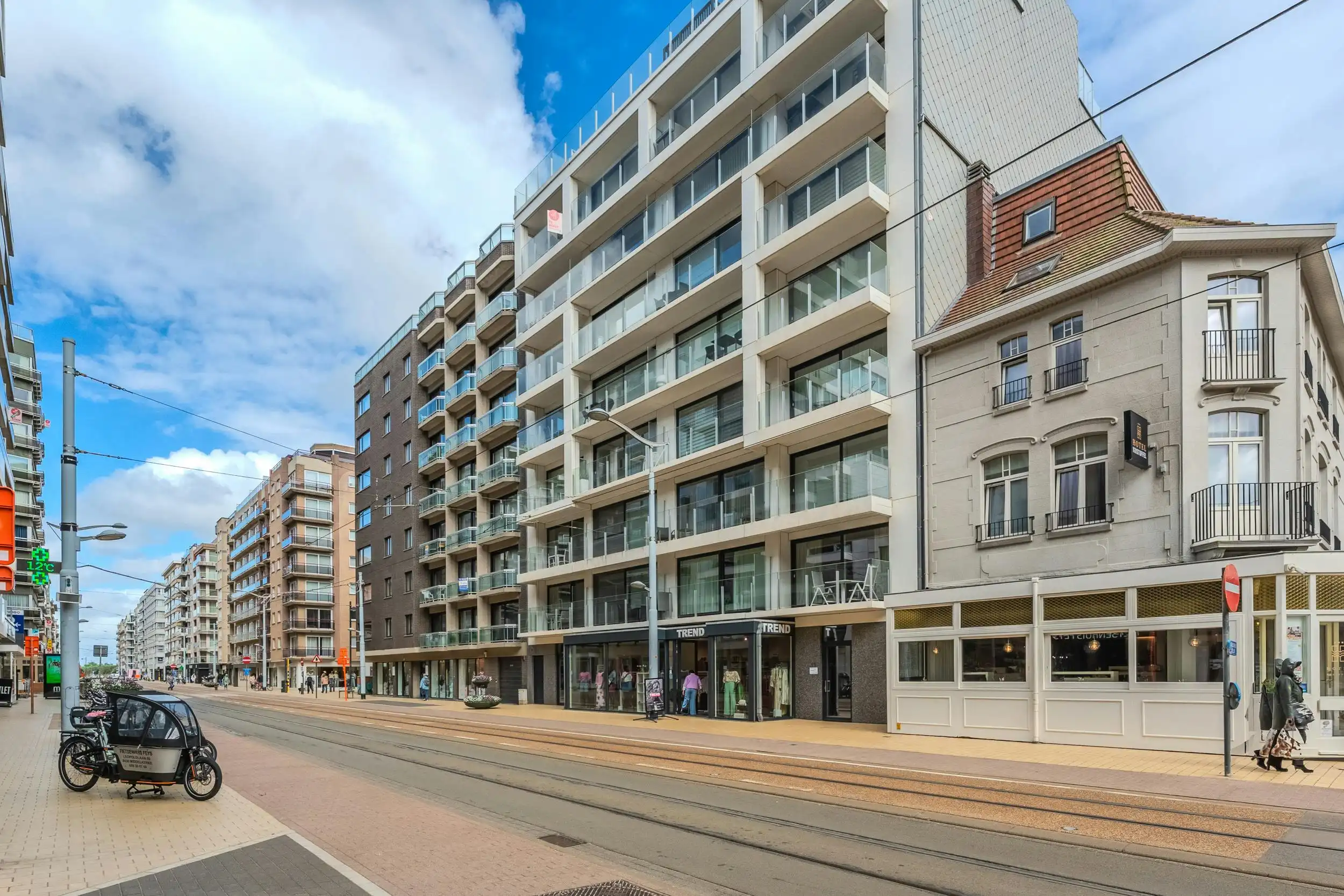 Recent appartement (2016) met 2 slaapkamers en terrassen! foto 15