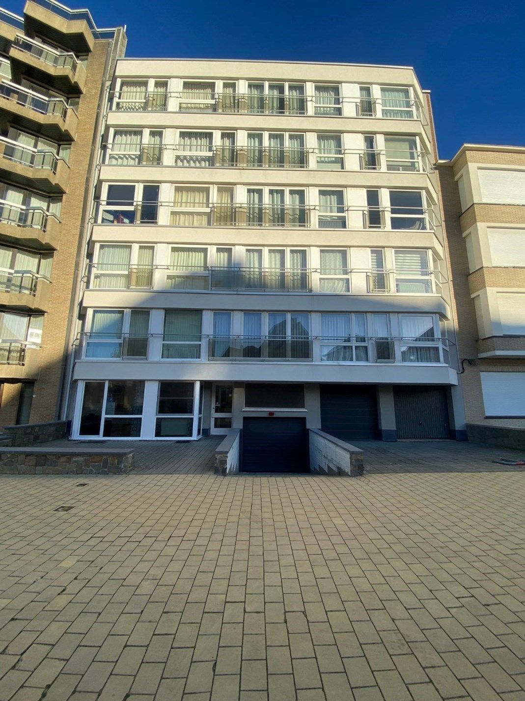 Charmante en zonnige studio te koop op toplocatie in Koksijde foto 12
