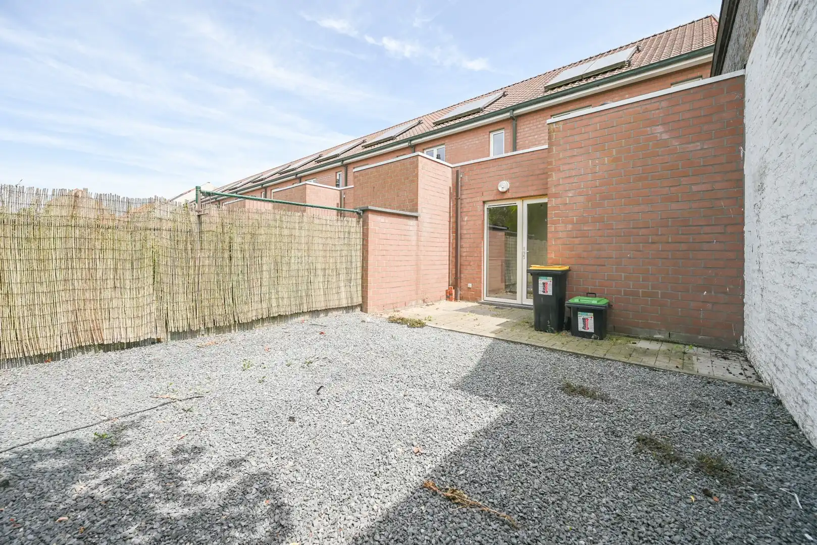 Instapklare woning met twee slaapkamers nabij centrum Izegem foto 11